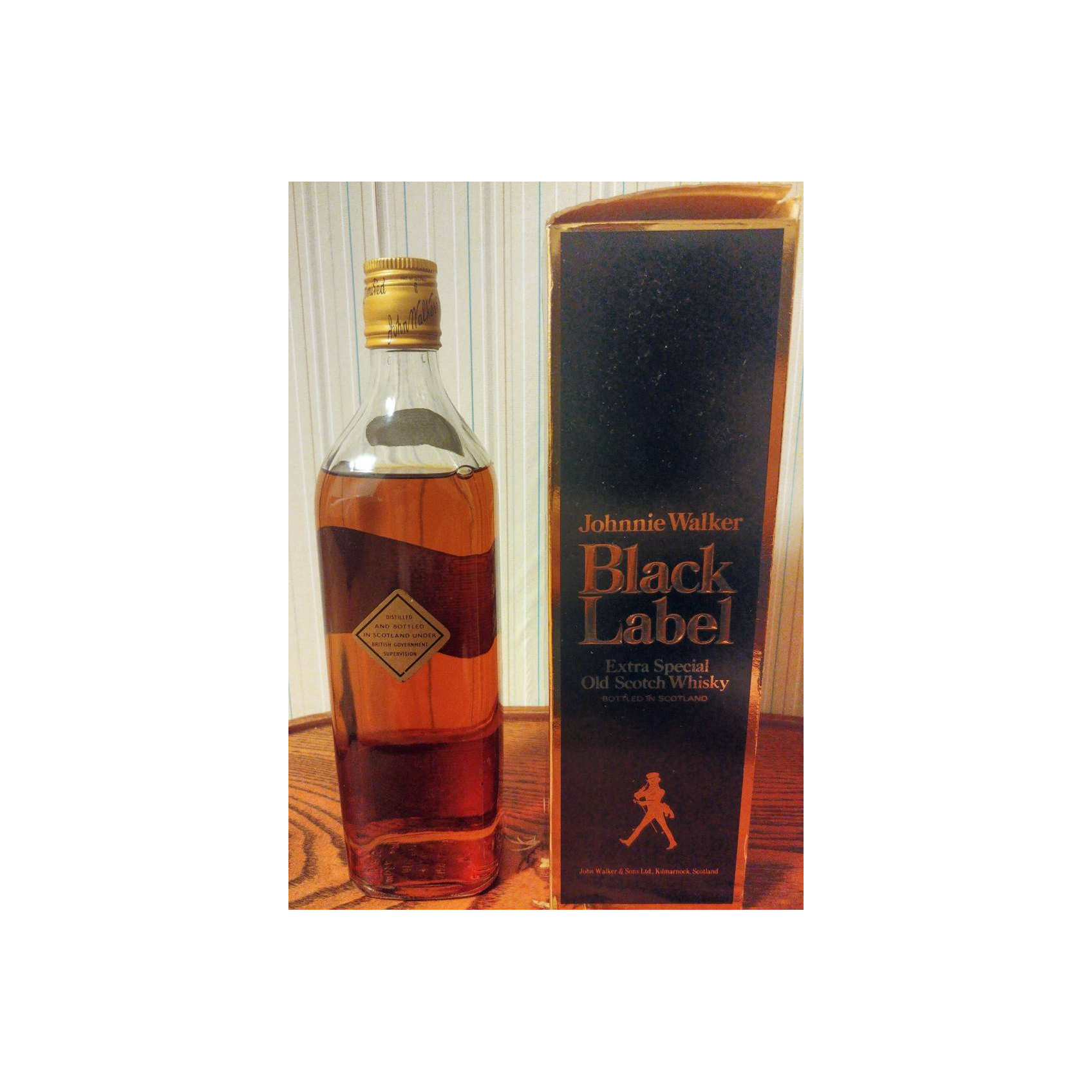 Johnnie Walker Blended Whisky 2