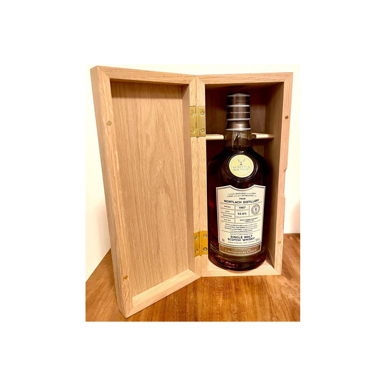 Mortlach Connoisseurs Choice - Cask Strength 1987 33 Years Single Malt Whisky 3
