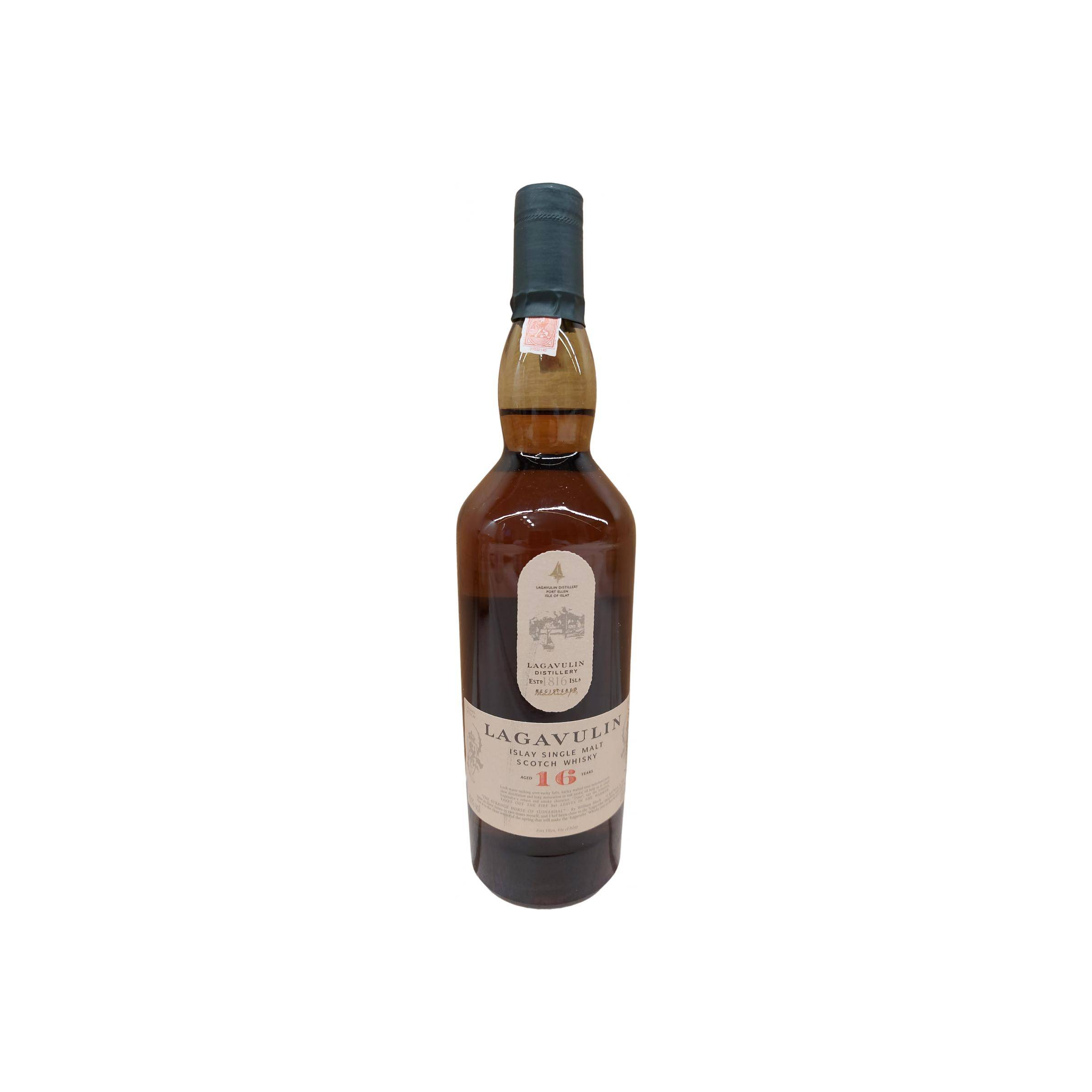 Lagavulin 16 Years Single Malt Whisky 2