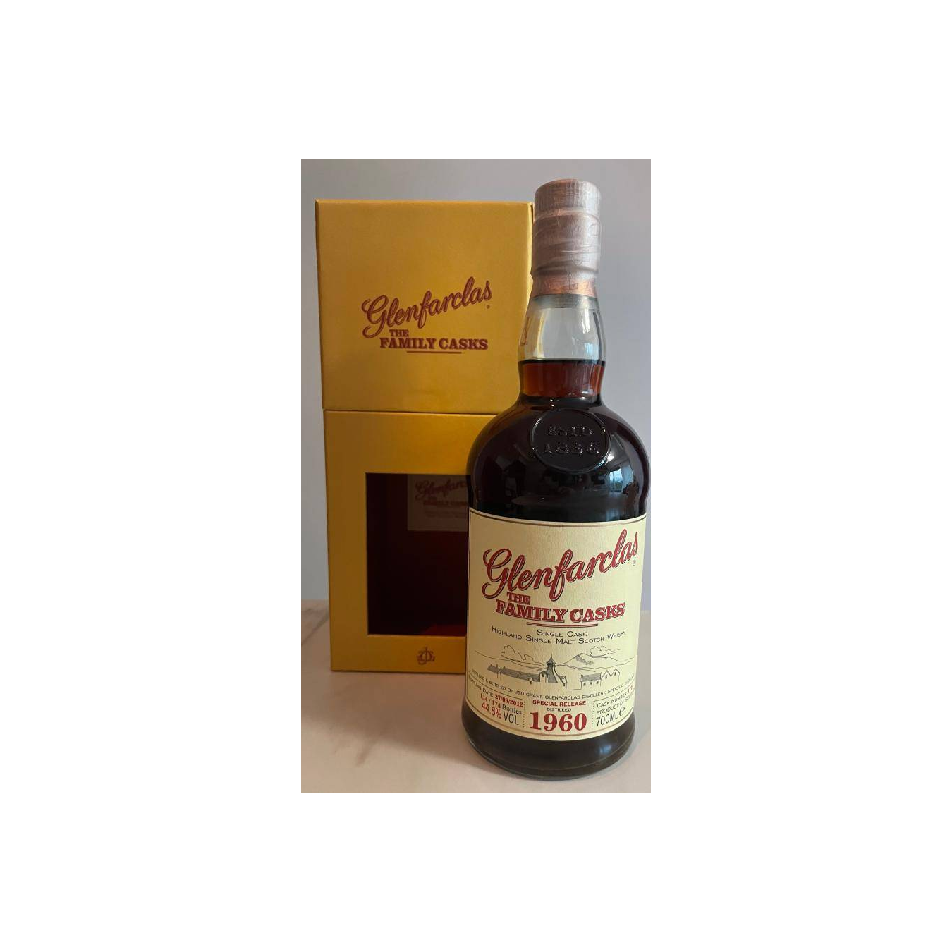 Glenfarclas 1960 52 Years Single Malt Whisky 3