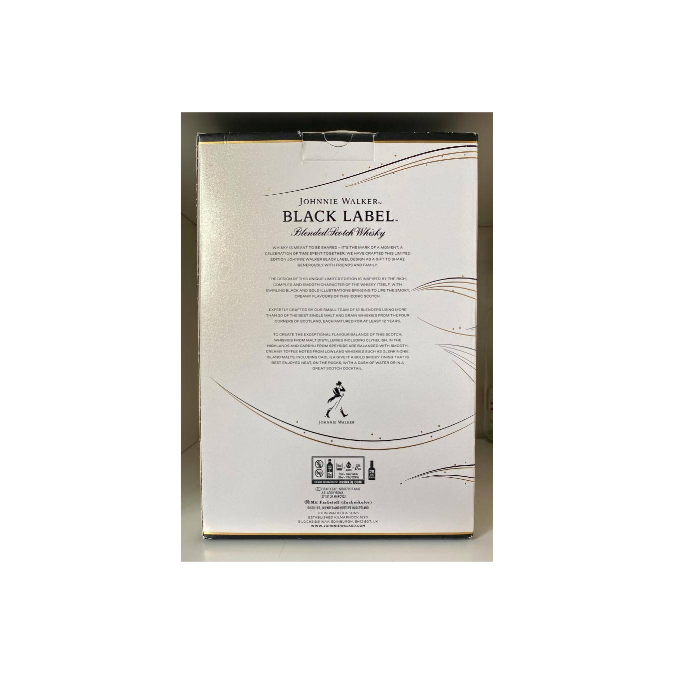 Johnnie Walker 12 Years Blended Whisky 3