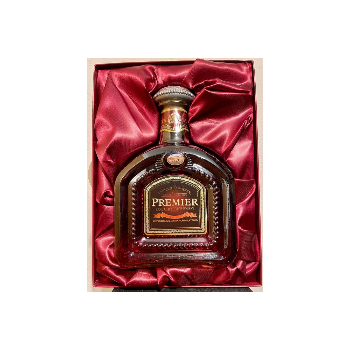 Johnnie Walker Blended Whisky 3