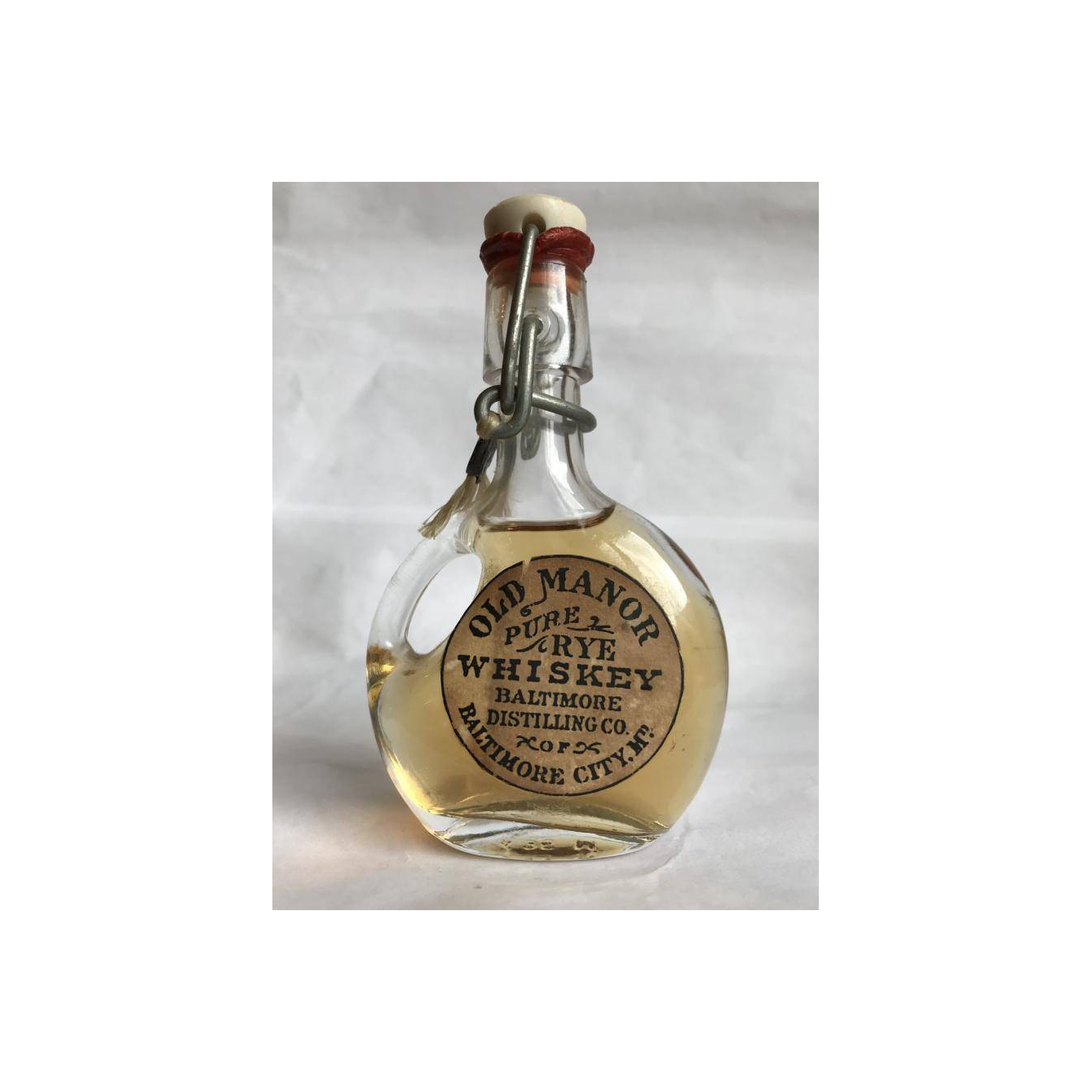Old Manor Pure Rye Whiskey 3
