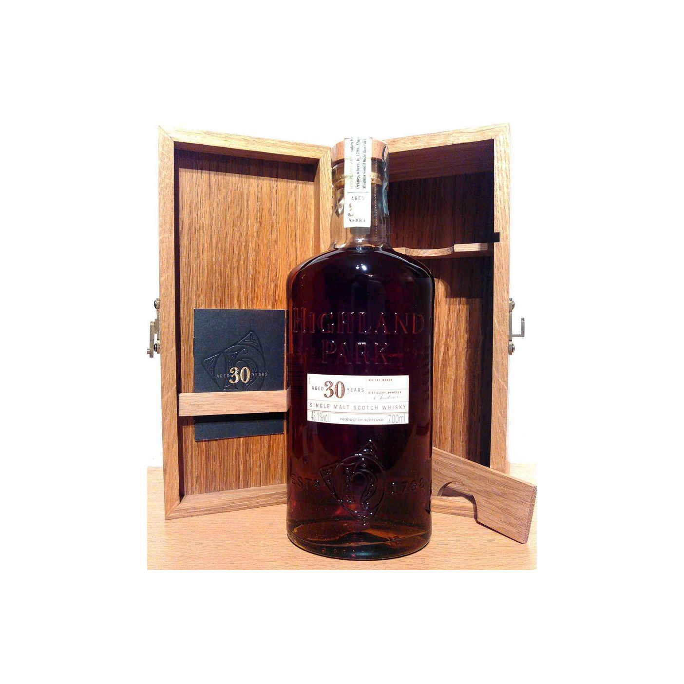 Highland Park 30 Years Single Malt Whisky 3
