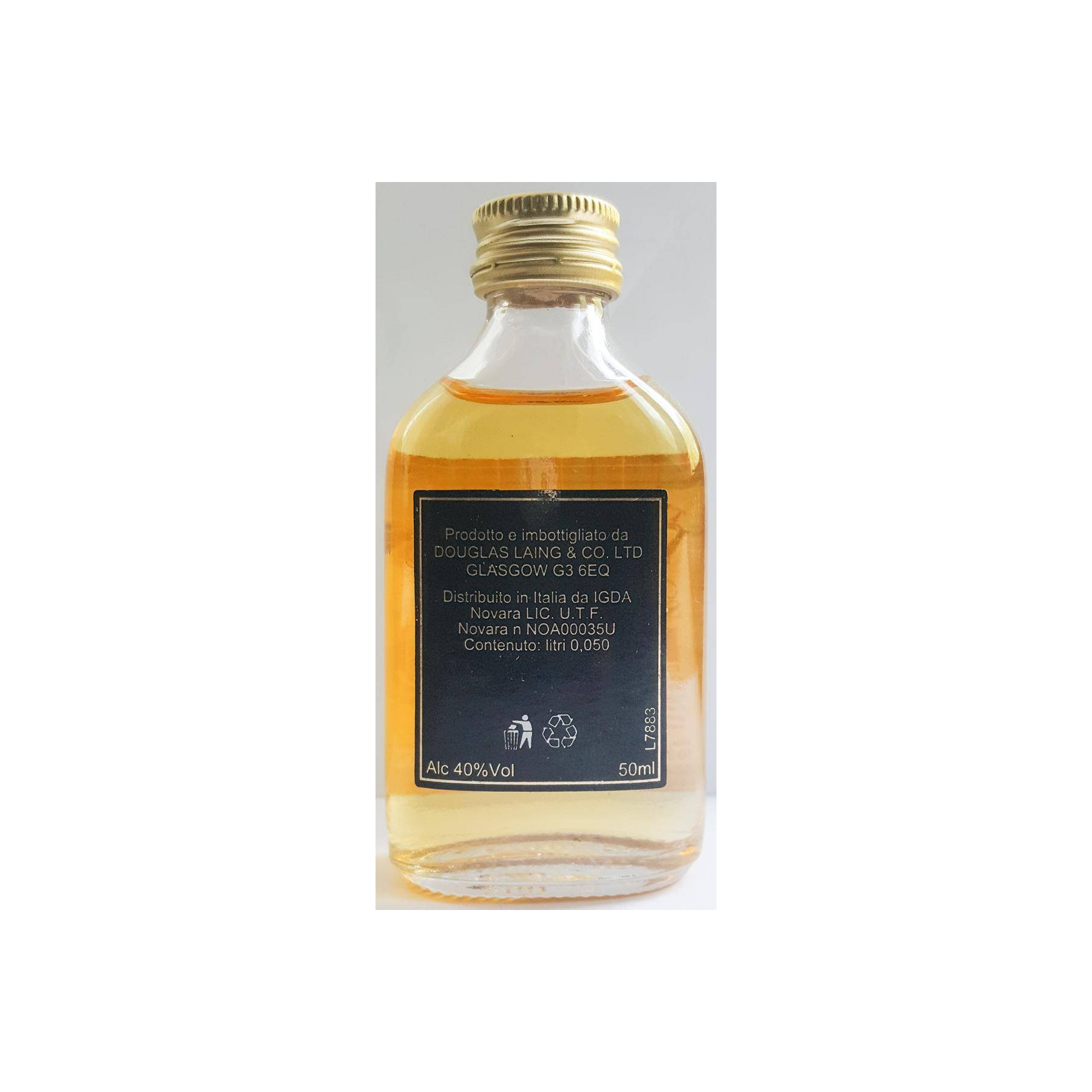 The Douglas Blend Premium Blended Scotch Whisky 3