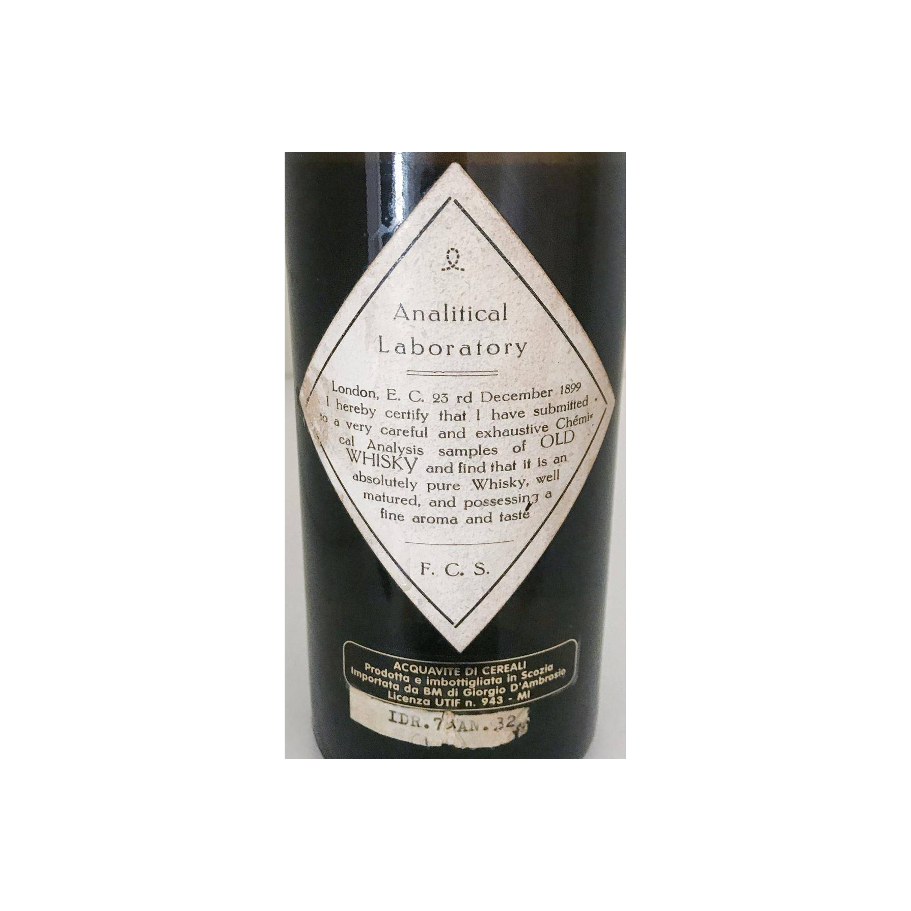 AA. Browell & Co. Finest Old Whisky 3