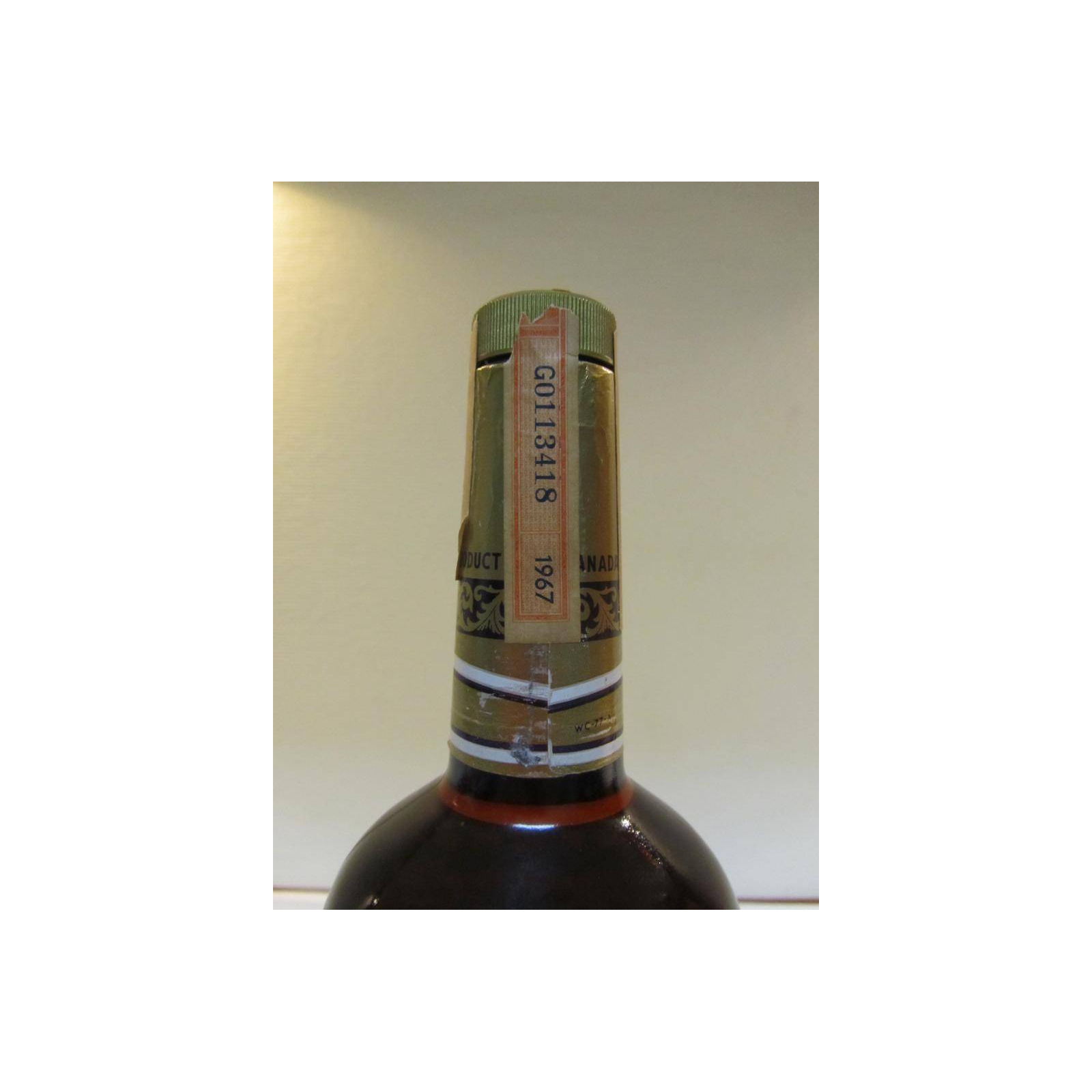 Canadian Club Canadian Whisky 2