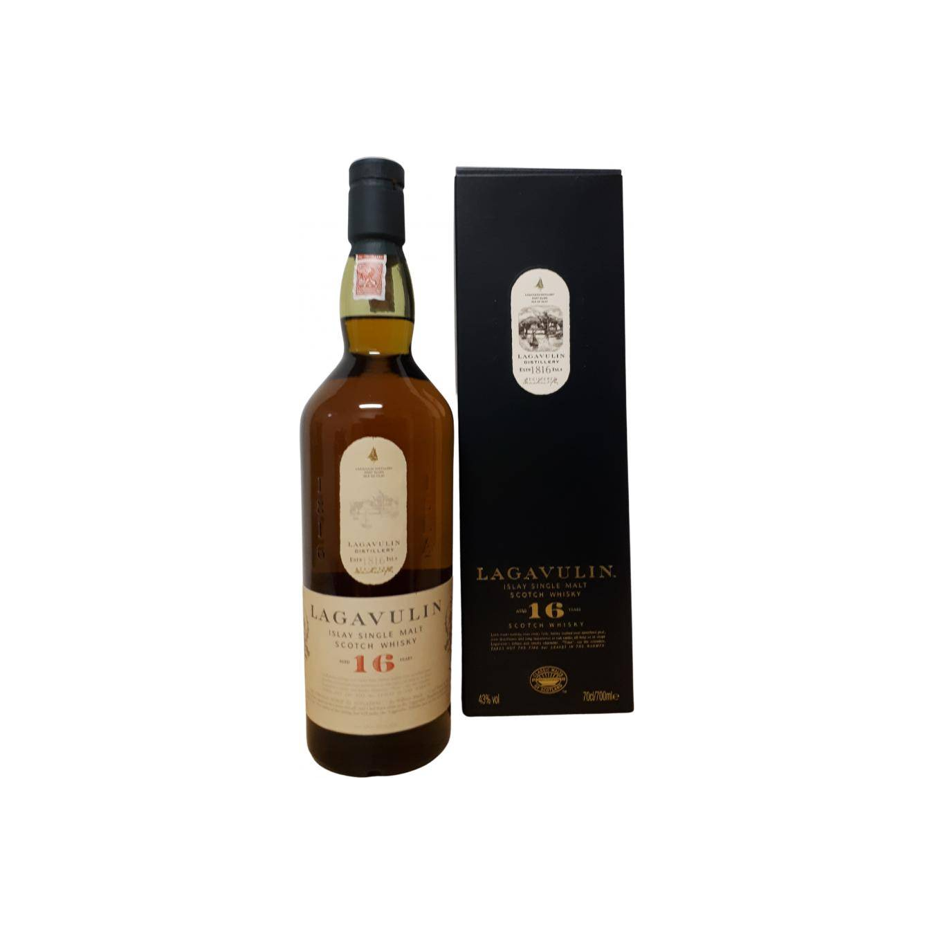 Lagavulin 16 Years Single Malt Whisky 3
