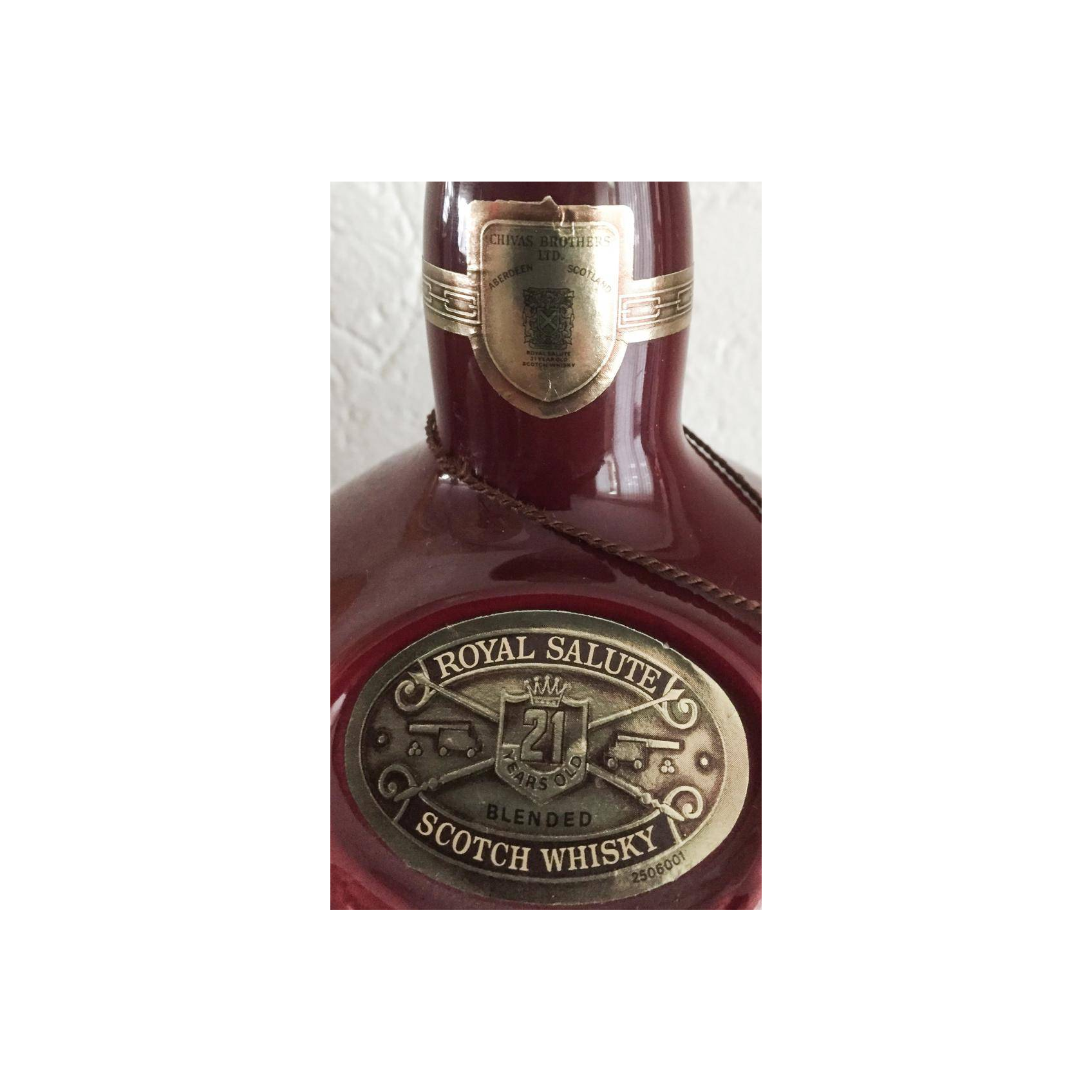 Chivas Regal 21 Years Blended Whisky 2