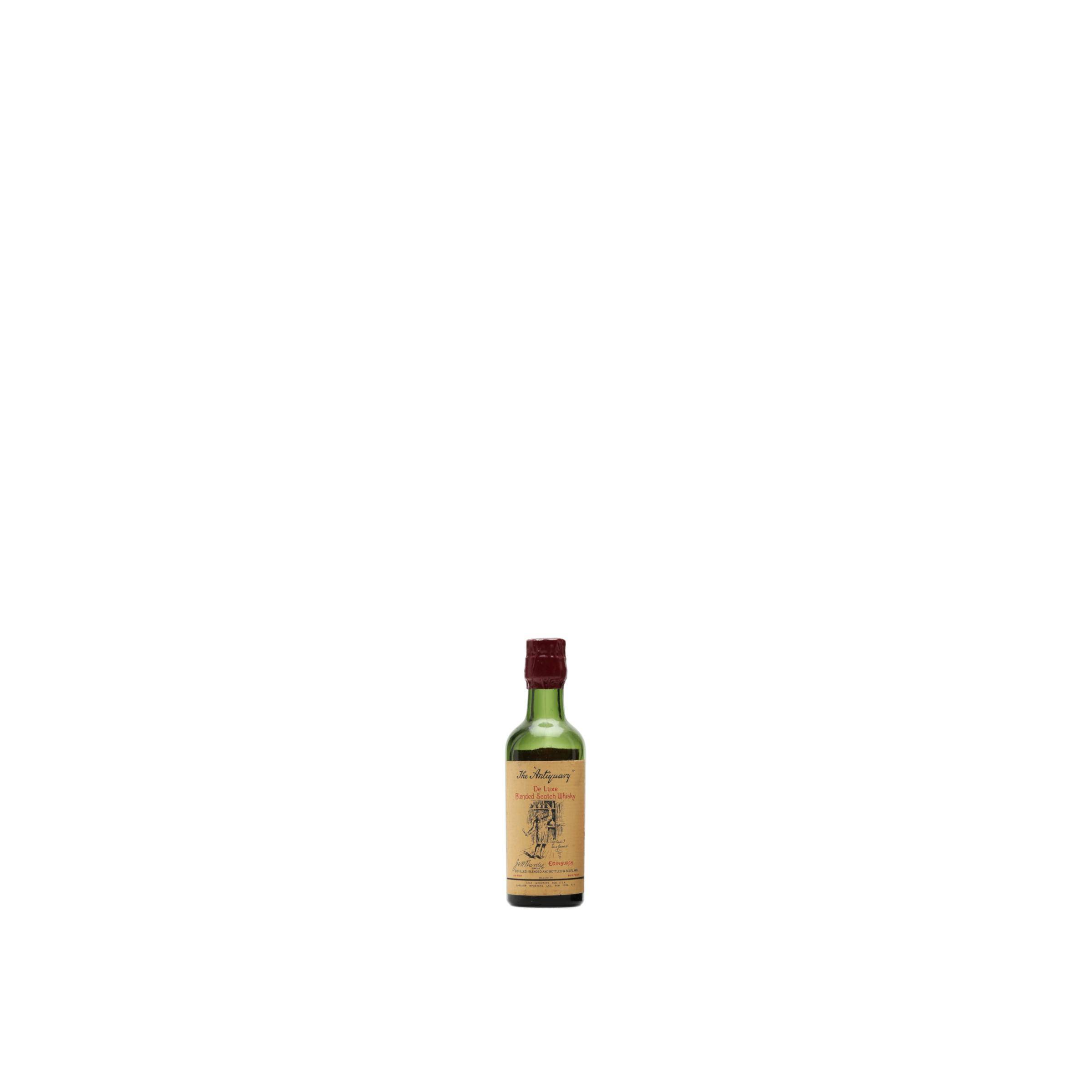 The Antiquary De Luxe Blended Scotch Whisky