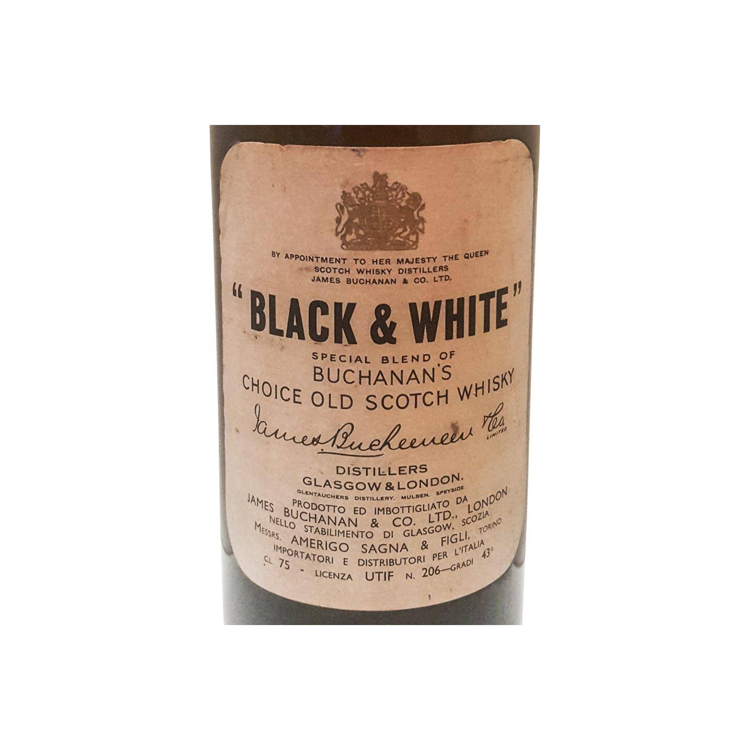 Black & White Blended Whisky 2