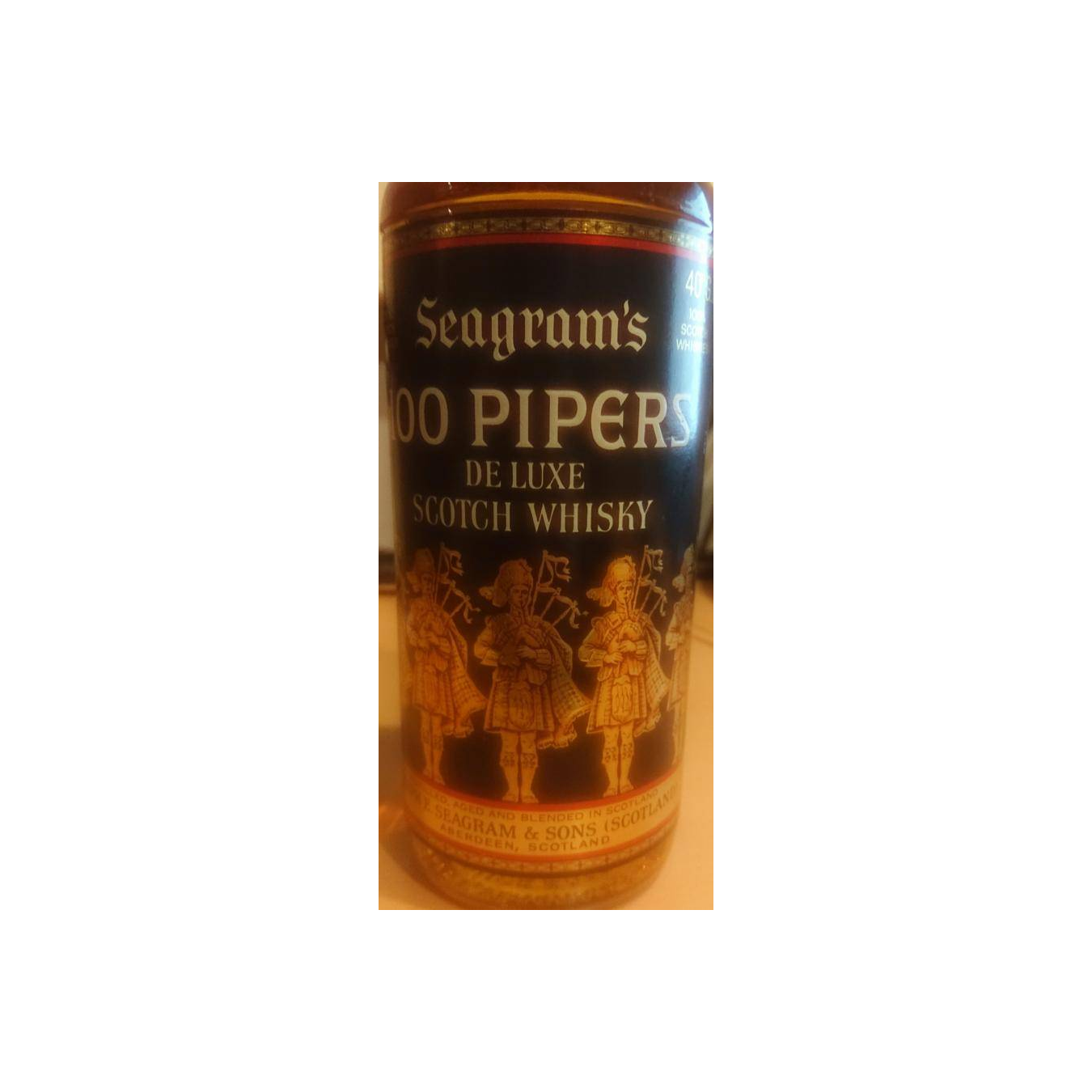 Chivas Regal Blended Whisky 2