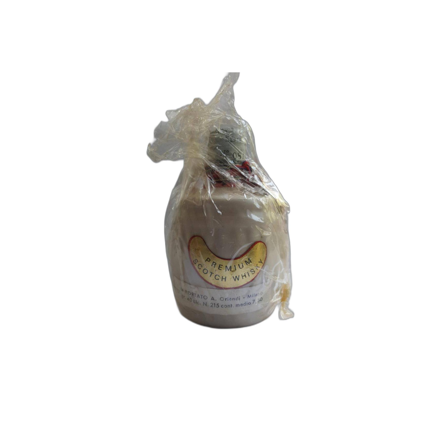 Queen's Castle Blended Scotch Whisky 2