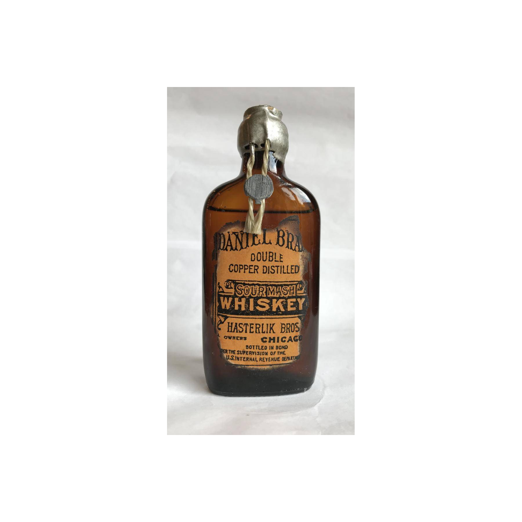 Daniel Brady Sour Mash Whiskey 3