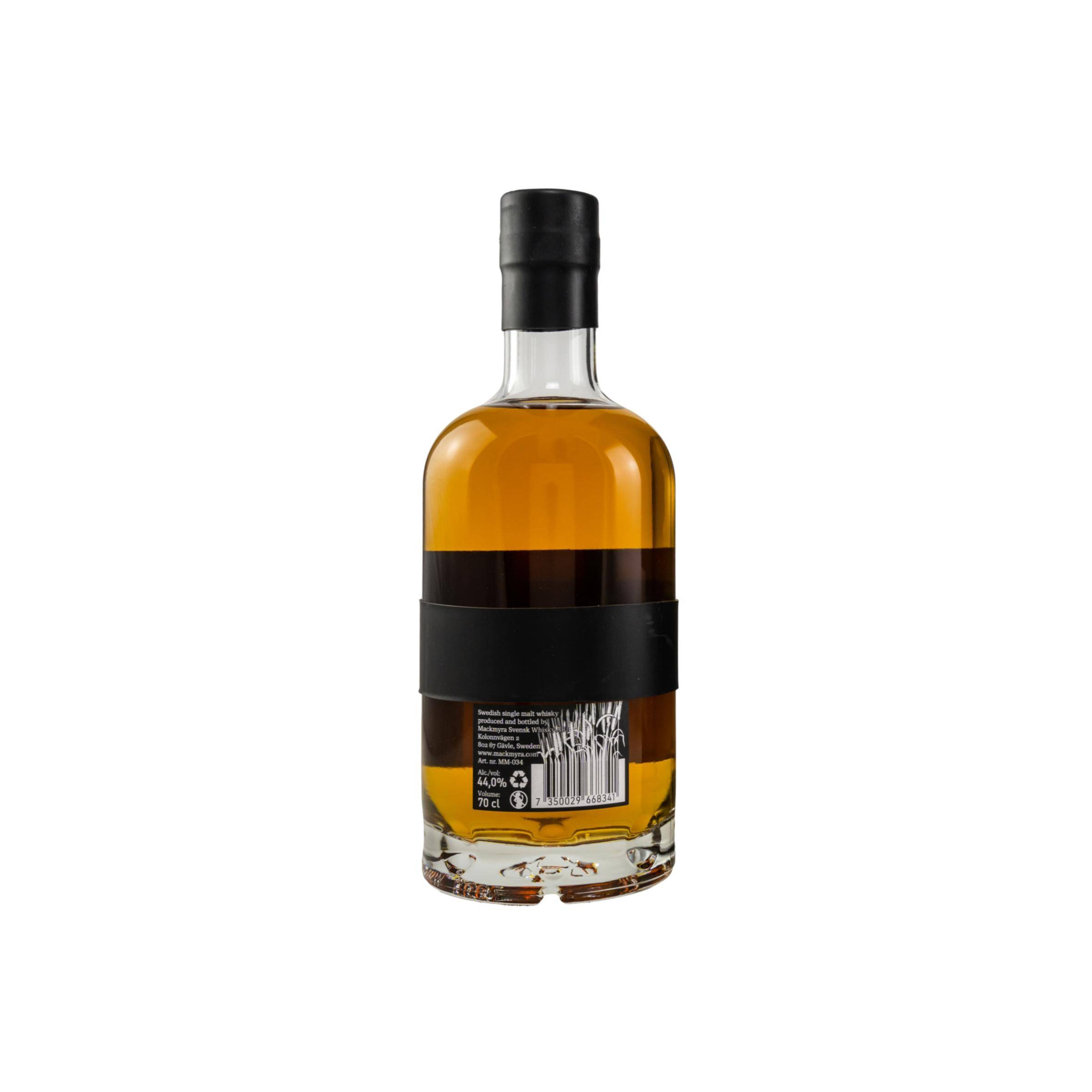 Mackmyra 9 Years Single Malt Whisky 2