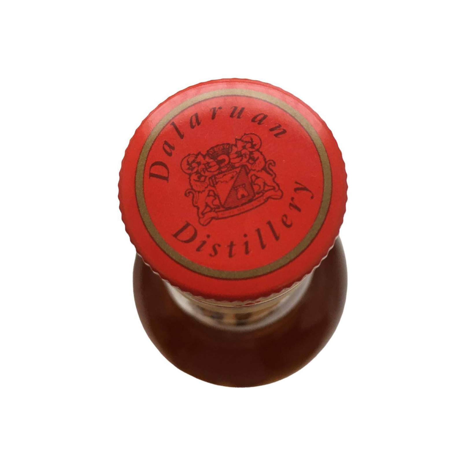 Defender Fine Old Blended Scotch Whisky 3