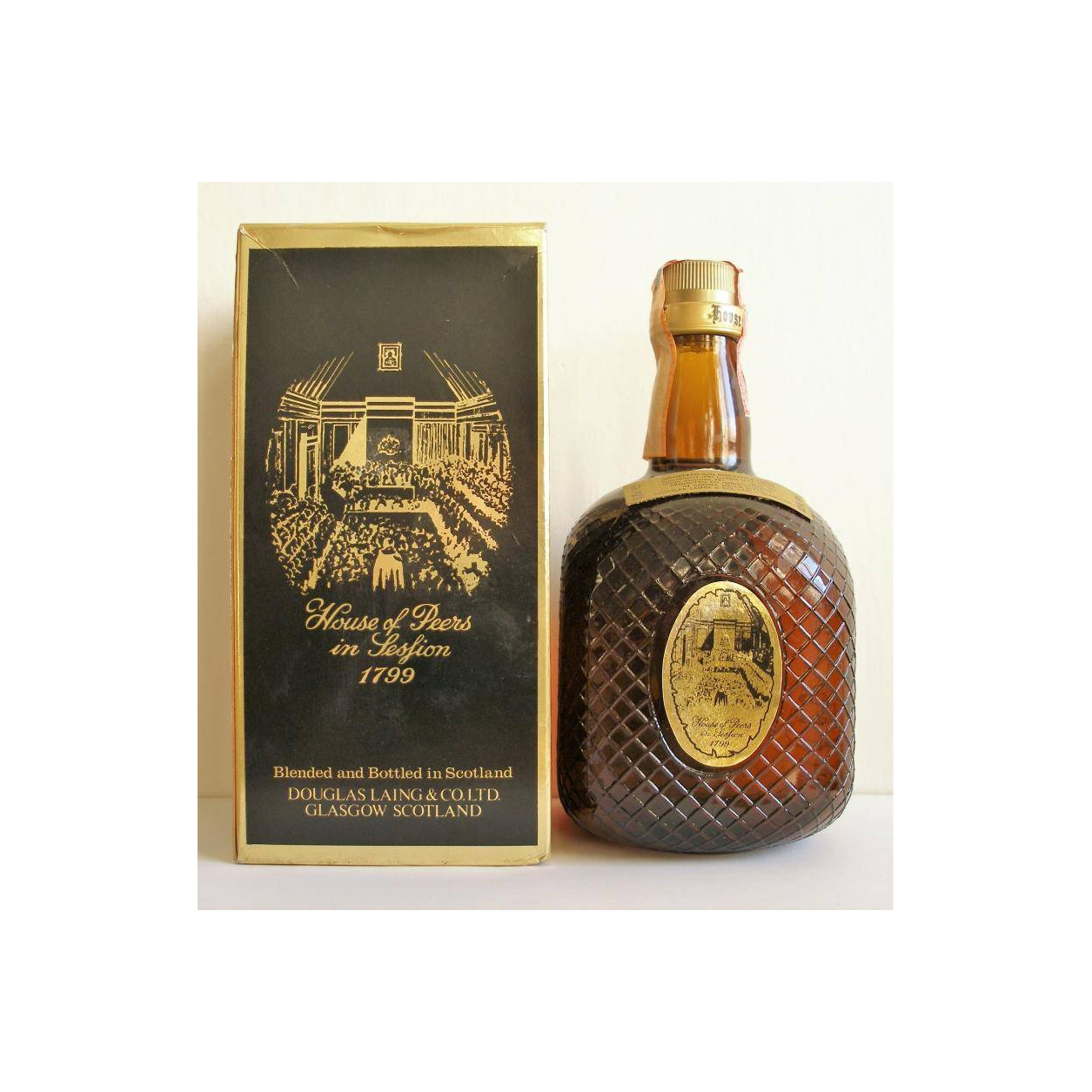 Douglas Laing 12 Years Blended Whisky 3