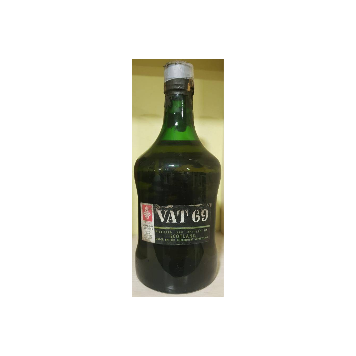 VAT 69 Finest Scotch Whisky 2
