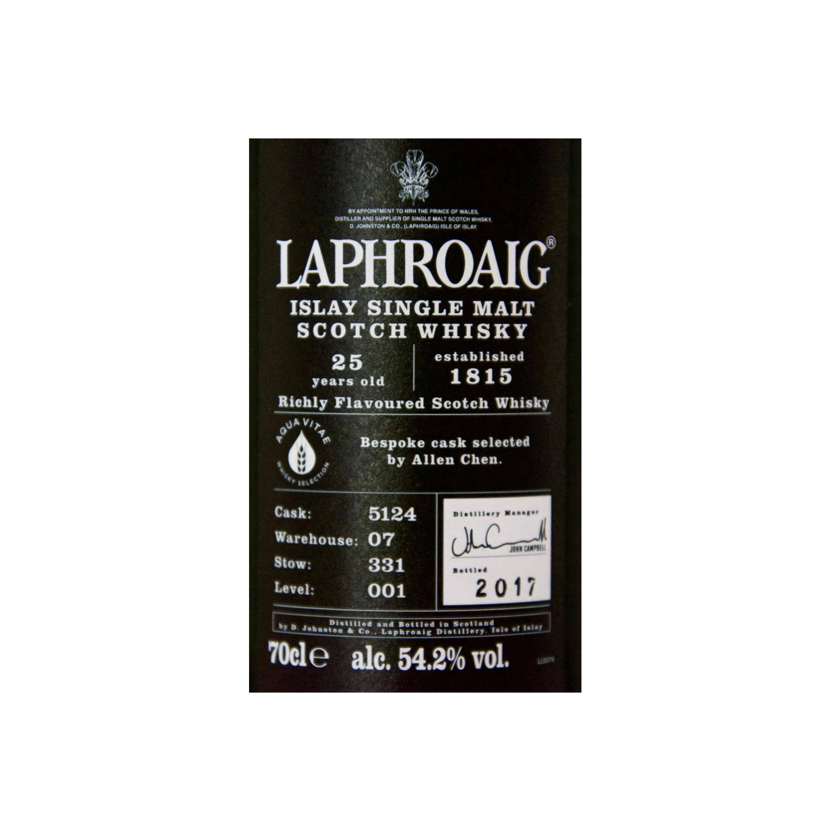 Laphroaig 25 Years Single Malt Whisky 2