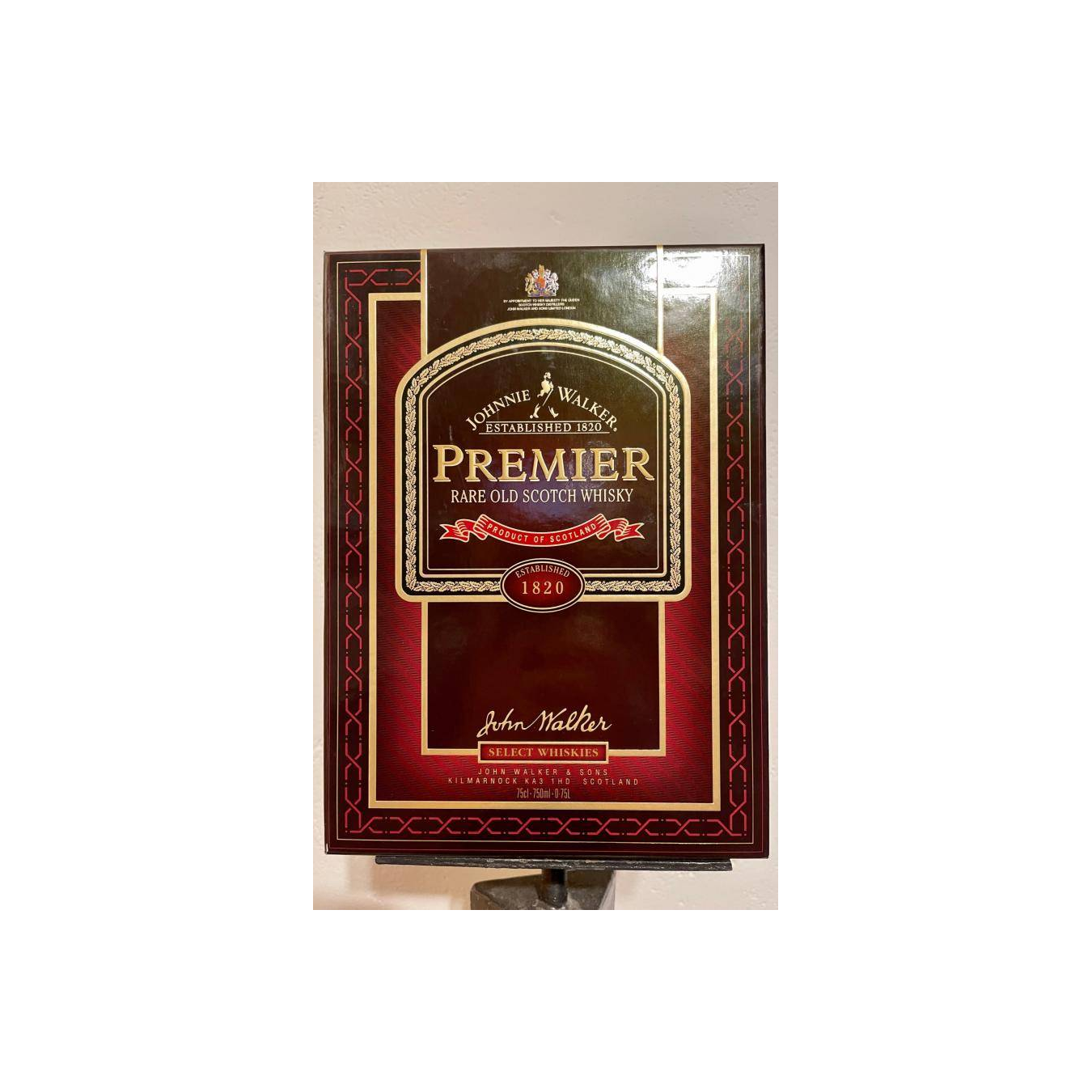 Johnnie Walker Blended Whisky 2