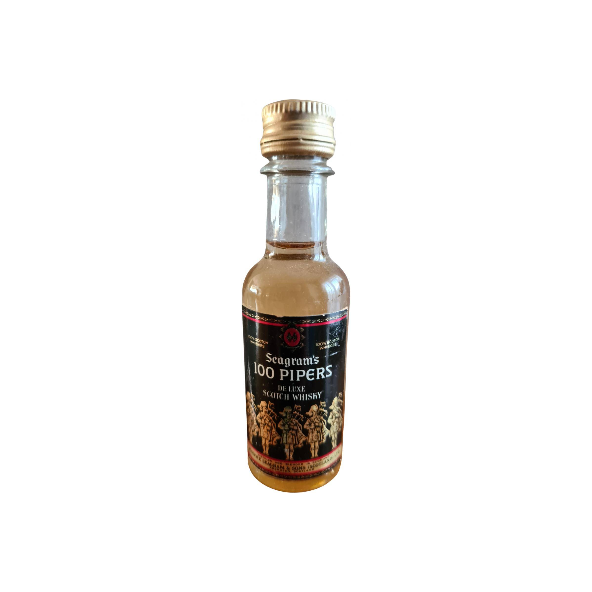 100 Pipers Blended Whisky 2