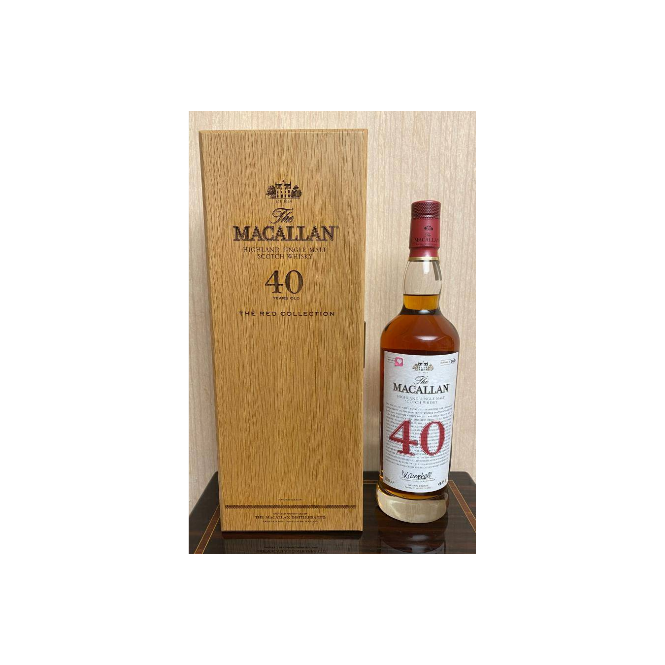 The Macallan 40 Years Single Malt Whisky 2