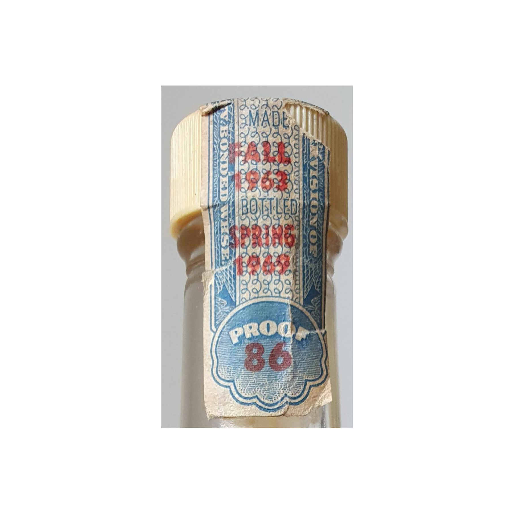 Bourbon Supreme American Straight Bourbon Whiskey 3