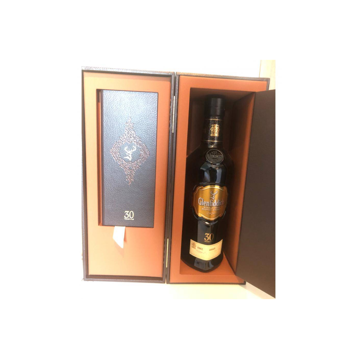 Glenfiddich 30 Years Single Malt Whisky 3