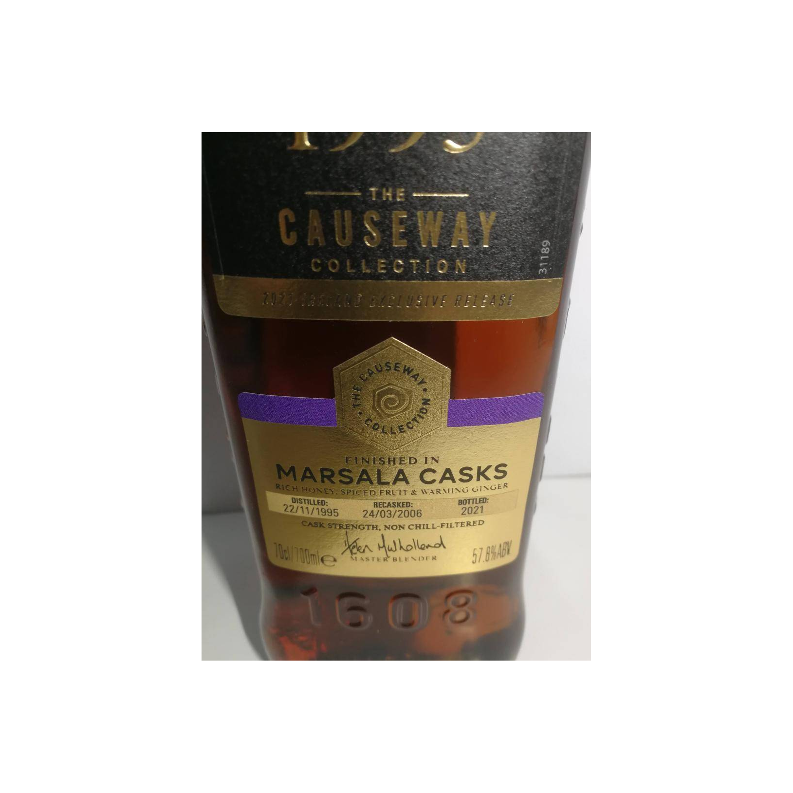 Bushmills 1995 25 Years Single Malt Whisky 3