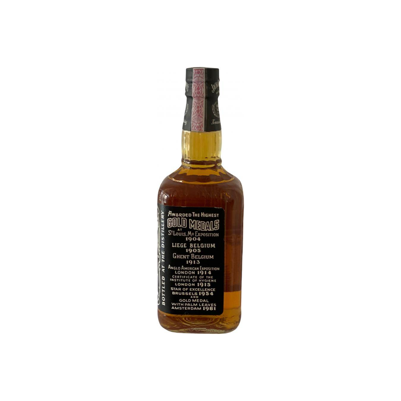 Jack Daniel's Tennessee Whisky  2