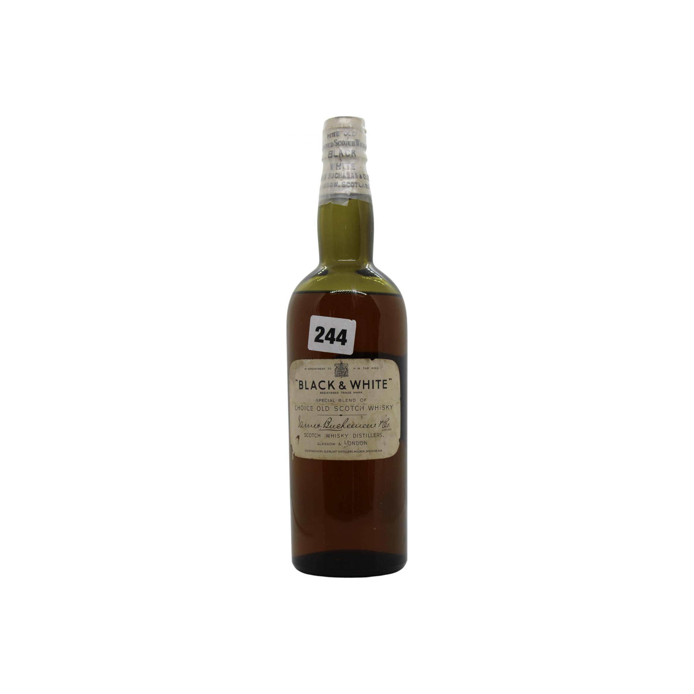 Black & White Blended Whisky 2