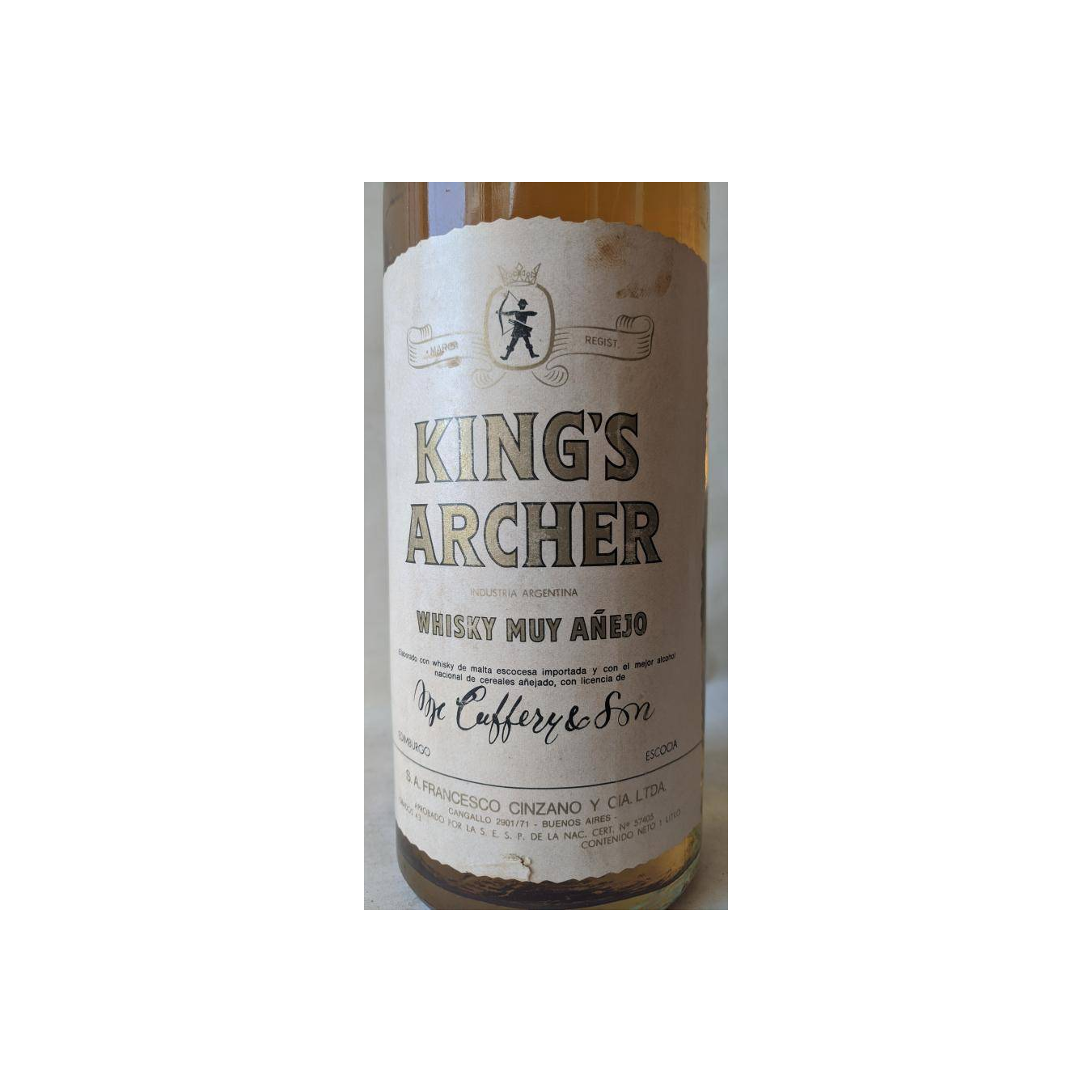 King's Archer  Whisky muy añejo 2