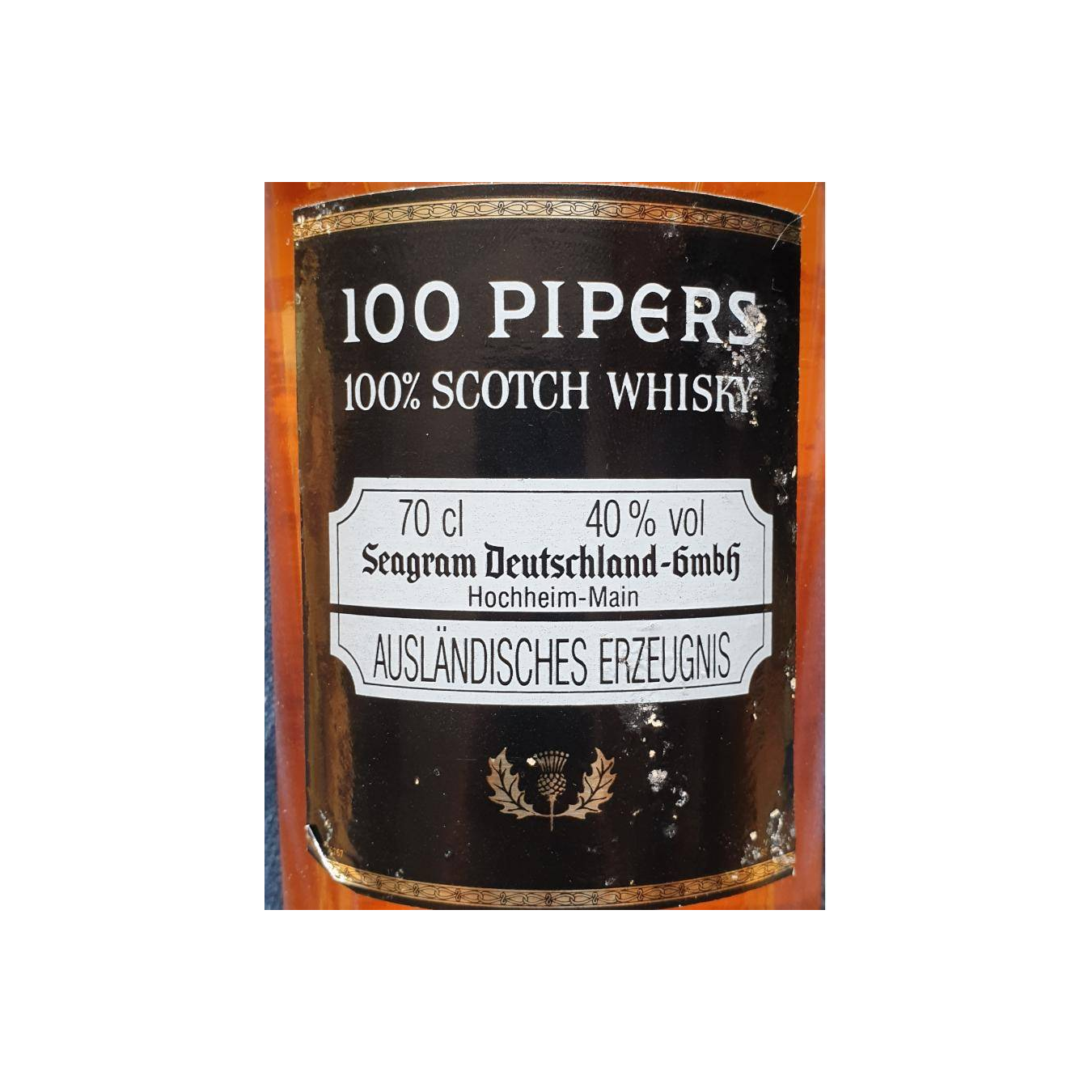 100 Pipers De Luxe Scotch Whisky 3