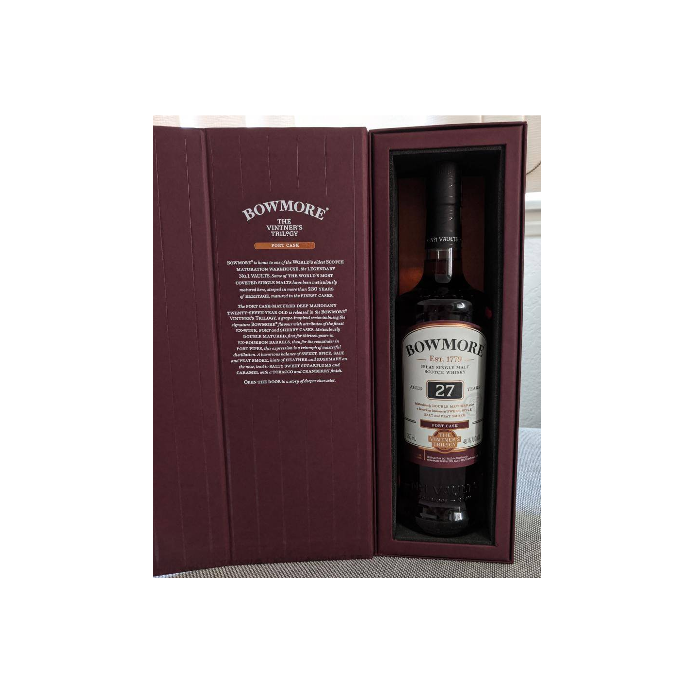 Bowmore 27 Years Single Malt Whisky 3