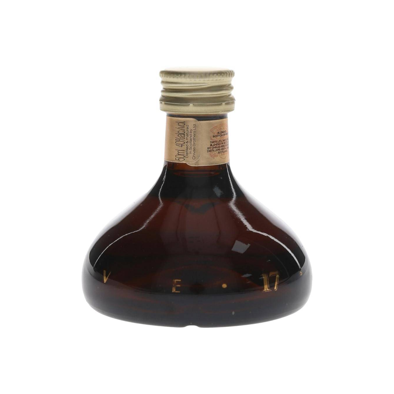 Chivas Regal 17 Years Blended Whisky 3