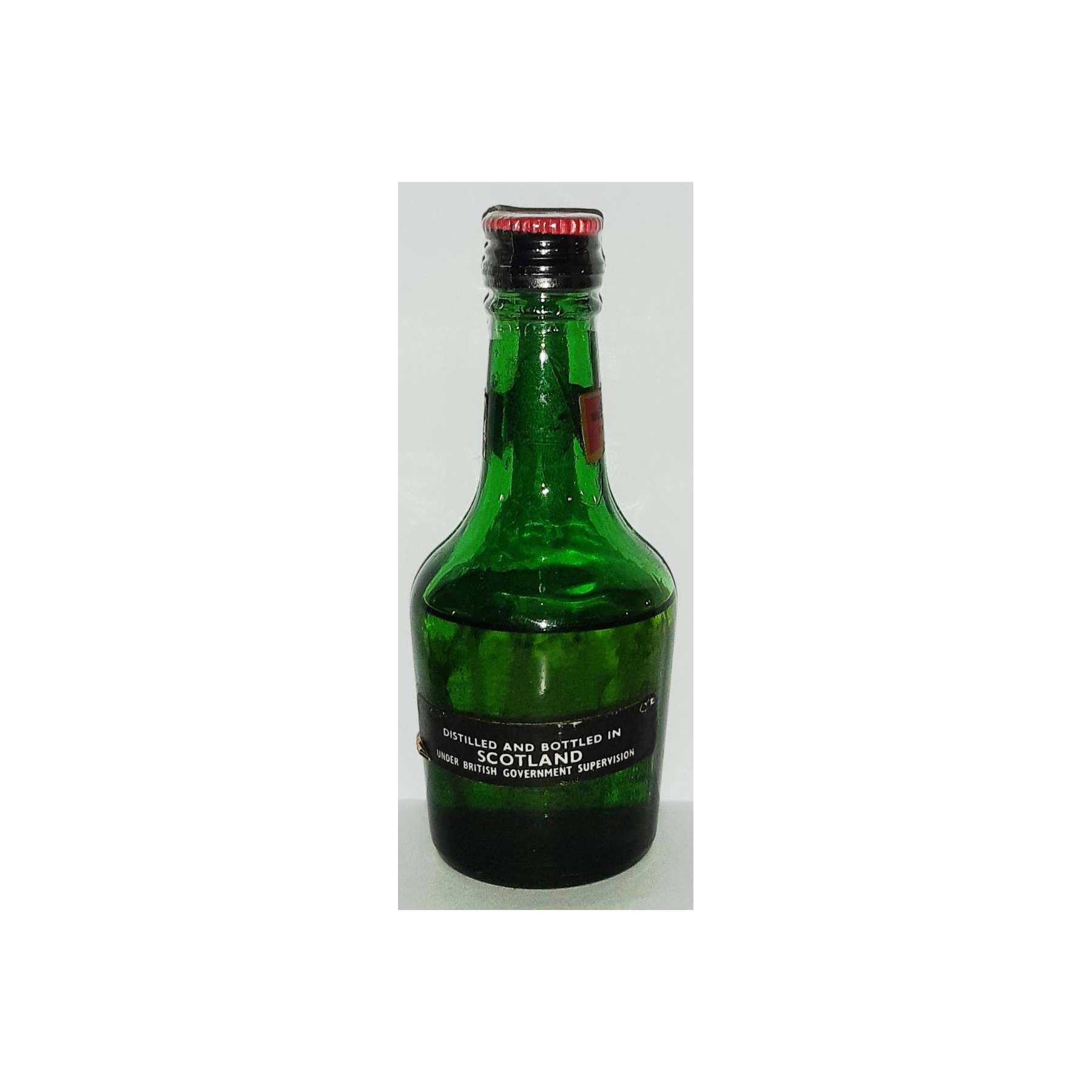 VAT 69 Finest Scotch Whisky 3