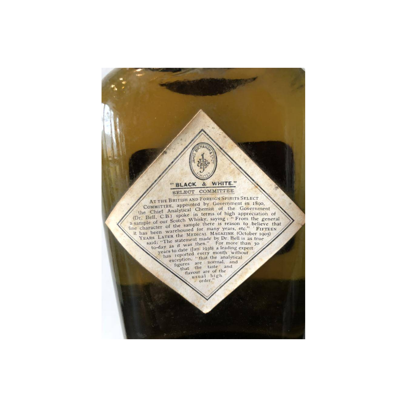 Black & White Blended Whisky 3