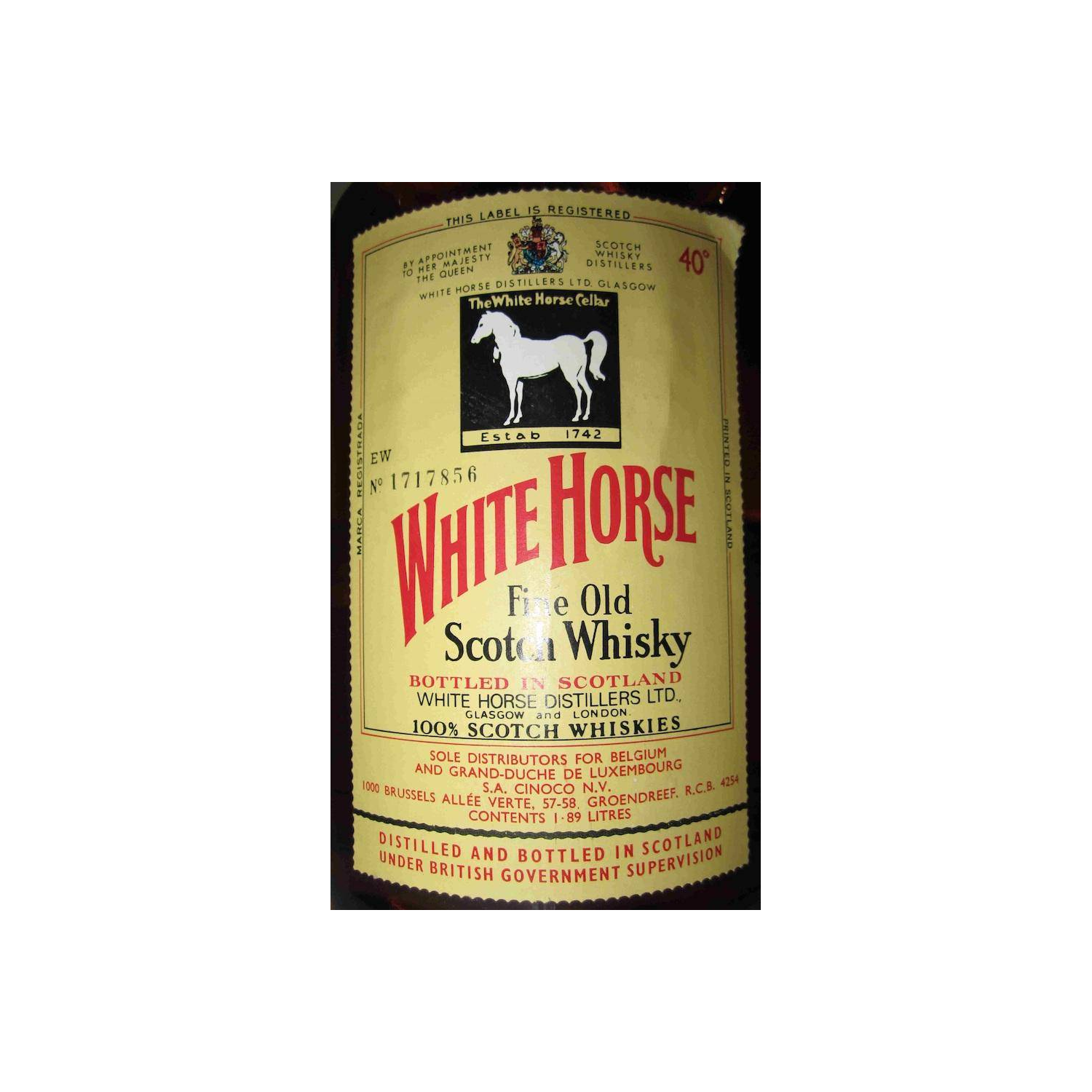 White Horse Blended Whisky 3