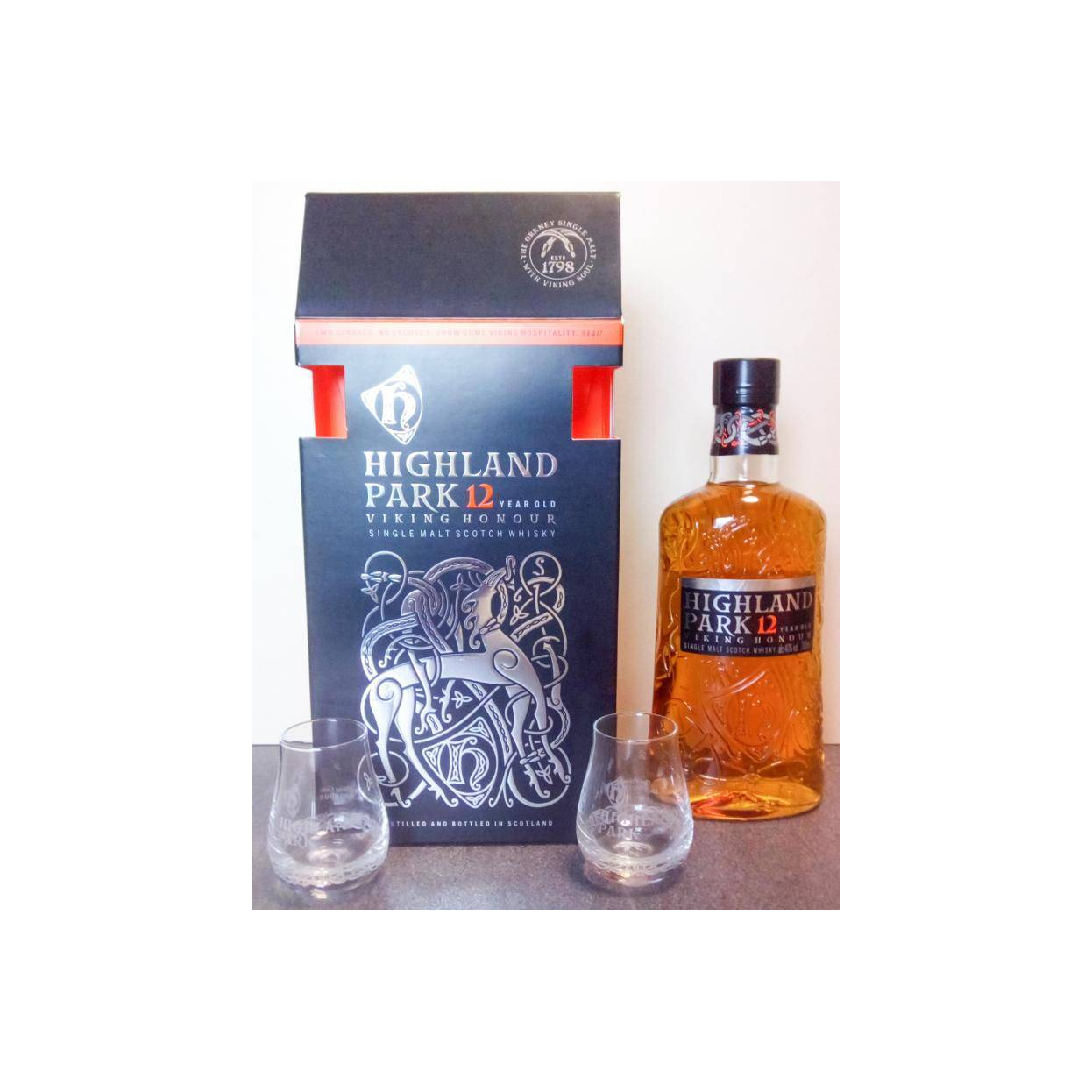 Highland Park 12 Years Single Malt Whisky 2