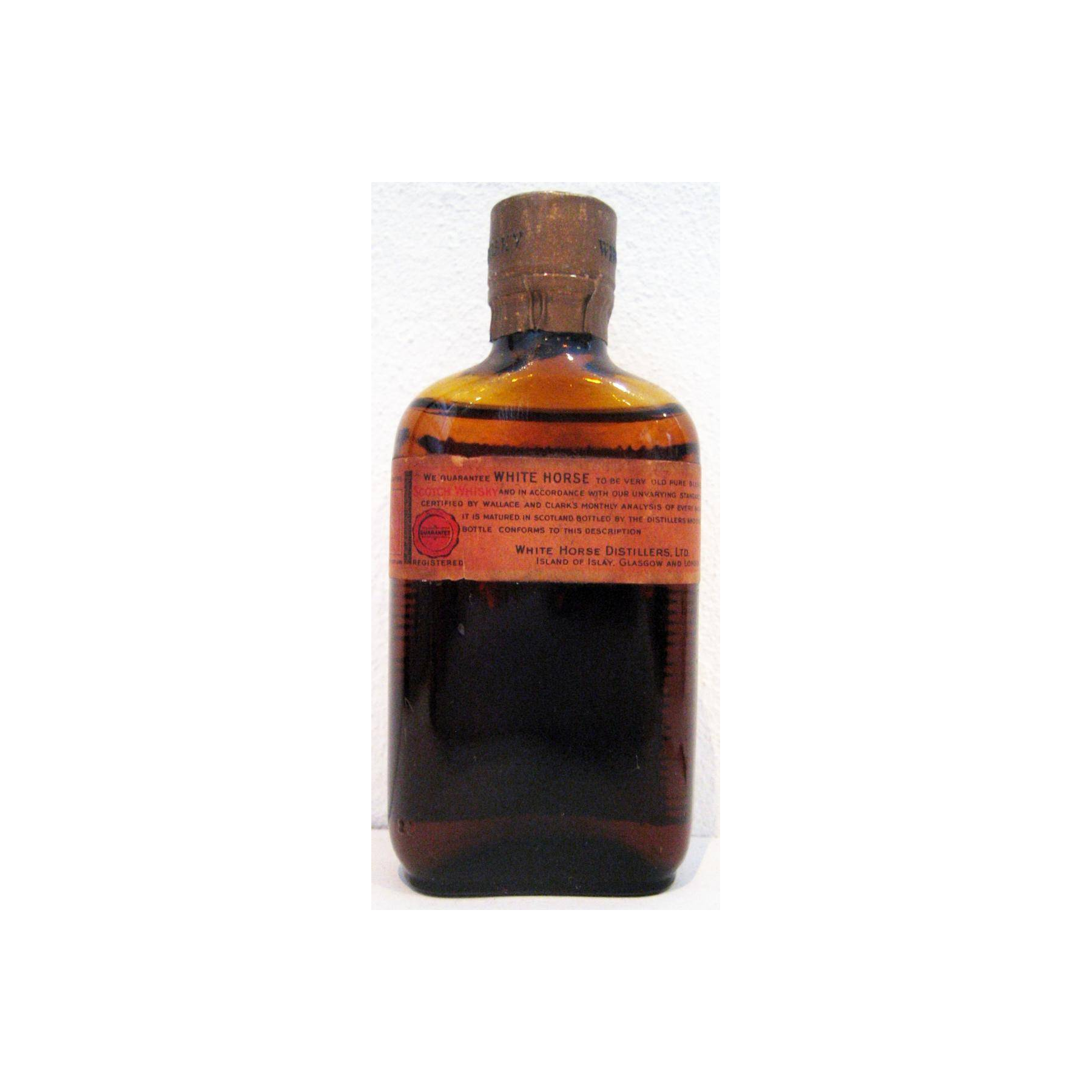 White Horse Blended Whisky 2