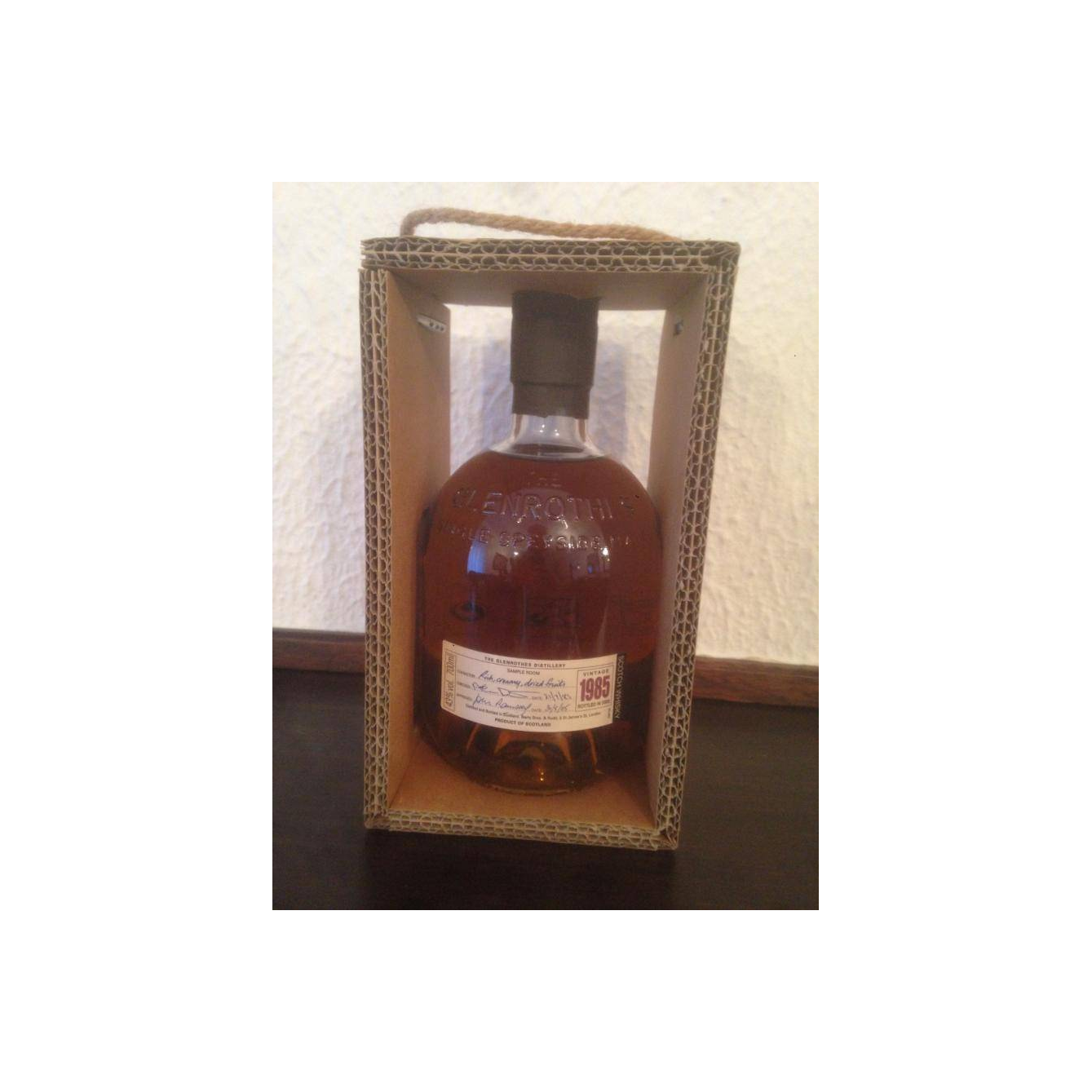 The Glenrothes 1985 19 Years Single Malt Whisky 3