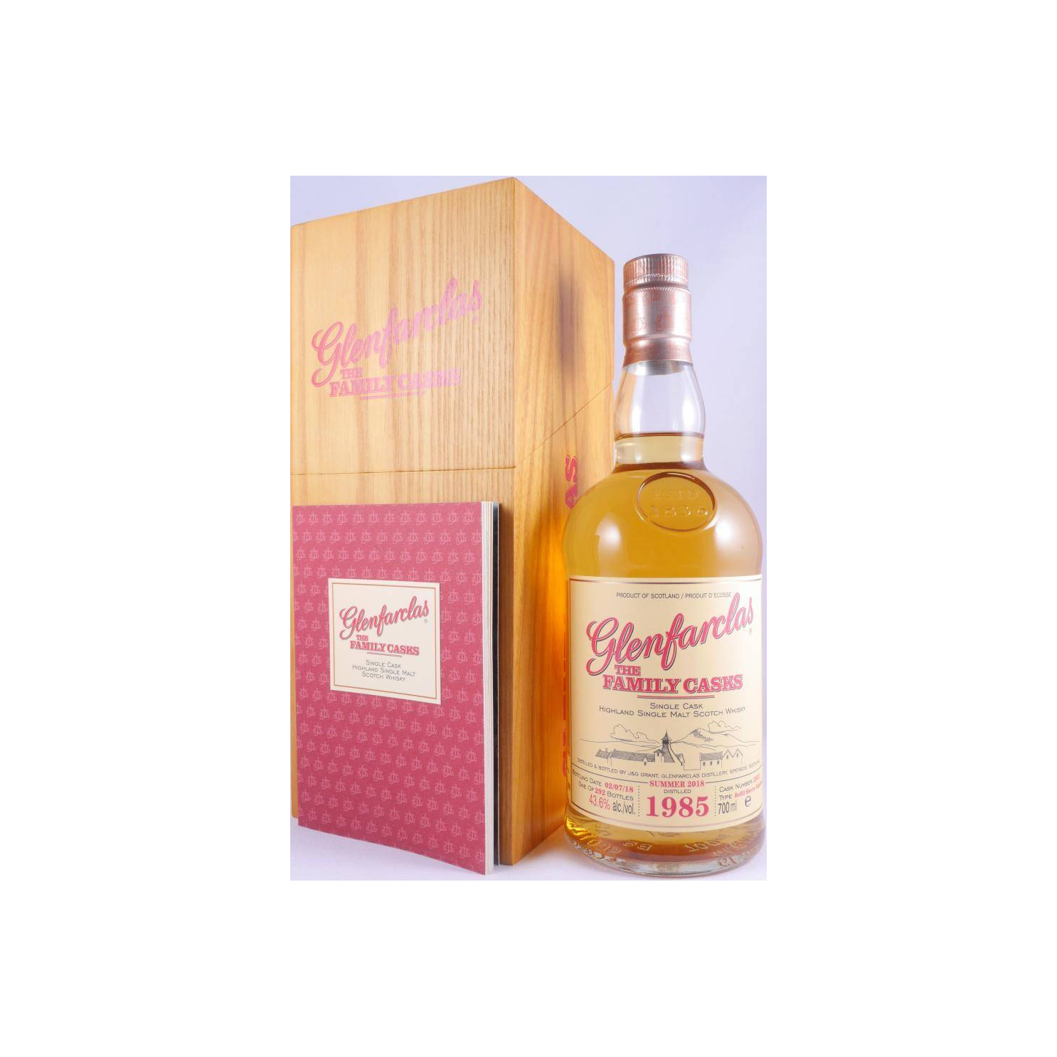 Glenfarclas 1985 33 Years Single Malt Whisky 2
