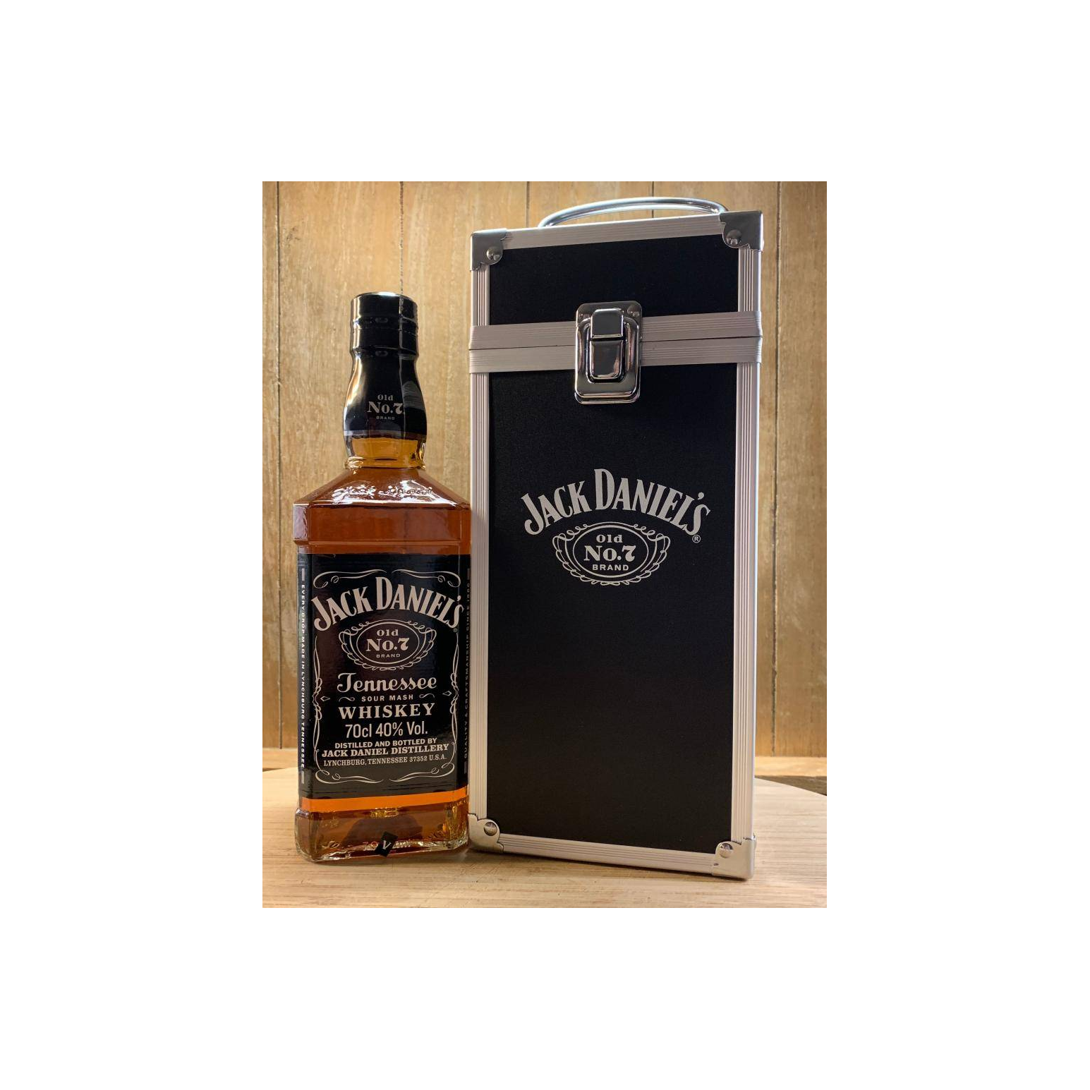 Jack Daniel's Tennessee Whisky  2