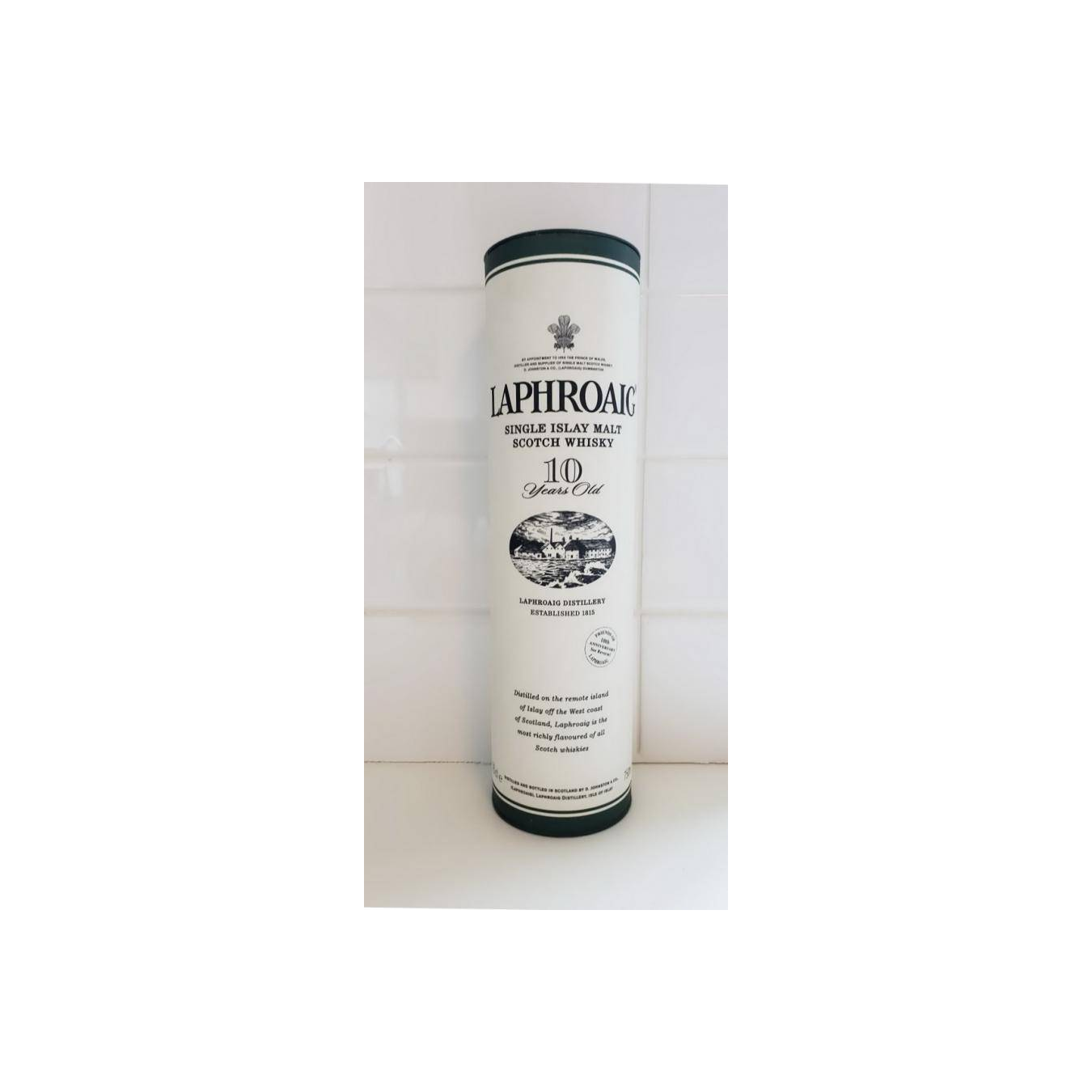 Laphroaig 10 Years Single Malt Whisky 3