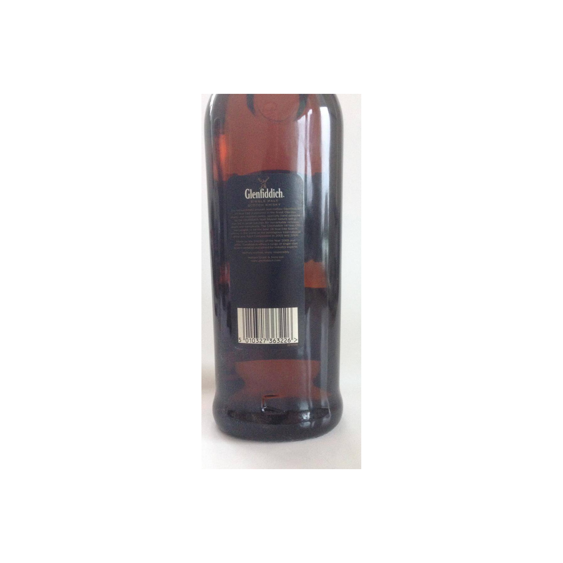 Glenfiddich 18 Years Single Malt Whisky 3