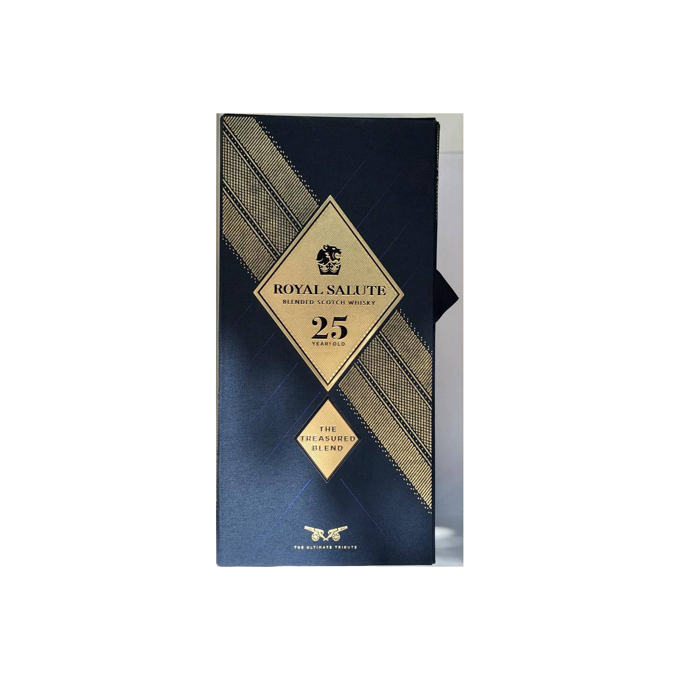 Chivas Regal 25 Years Blended Whisky 3