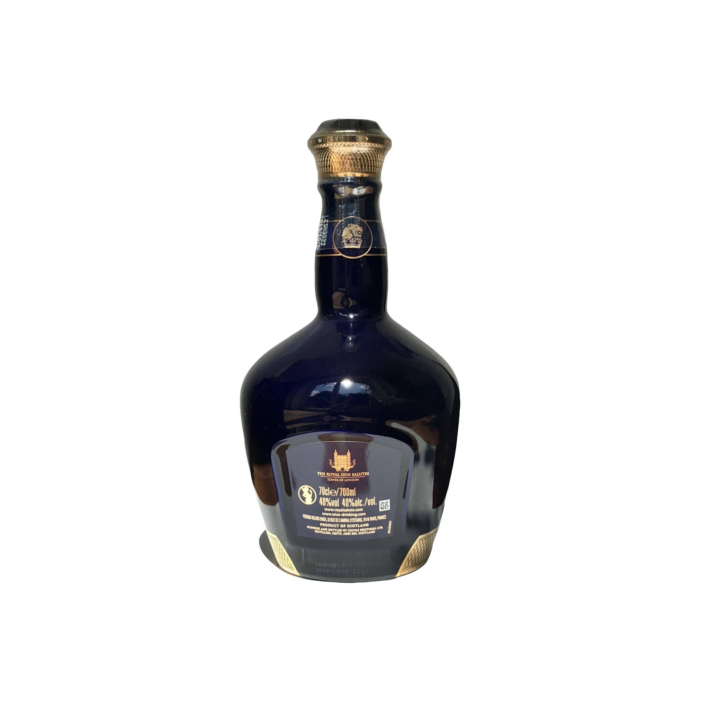 Chivas Regal 25 Years Blended Whisky 2