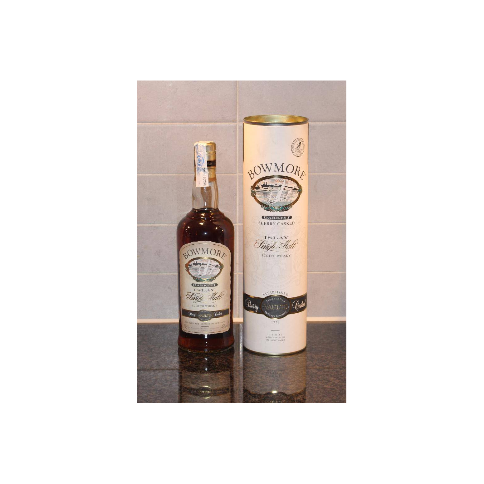 Bowmore Single Malt Whisky 3