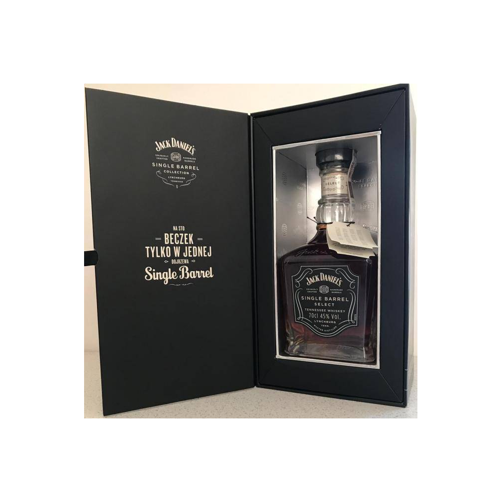 Jack Daniel's Tennessee Whisky  3