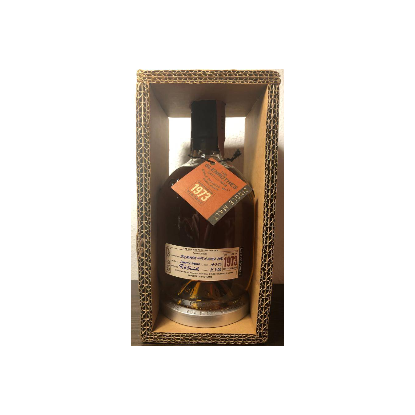 The Glenrothes 1973 27 Years Single Malt Whisky 3